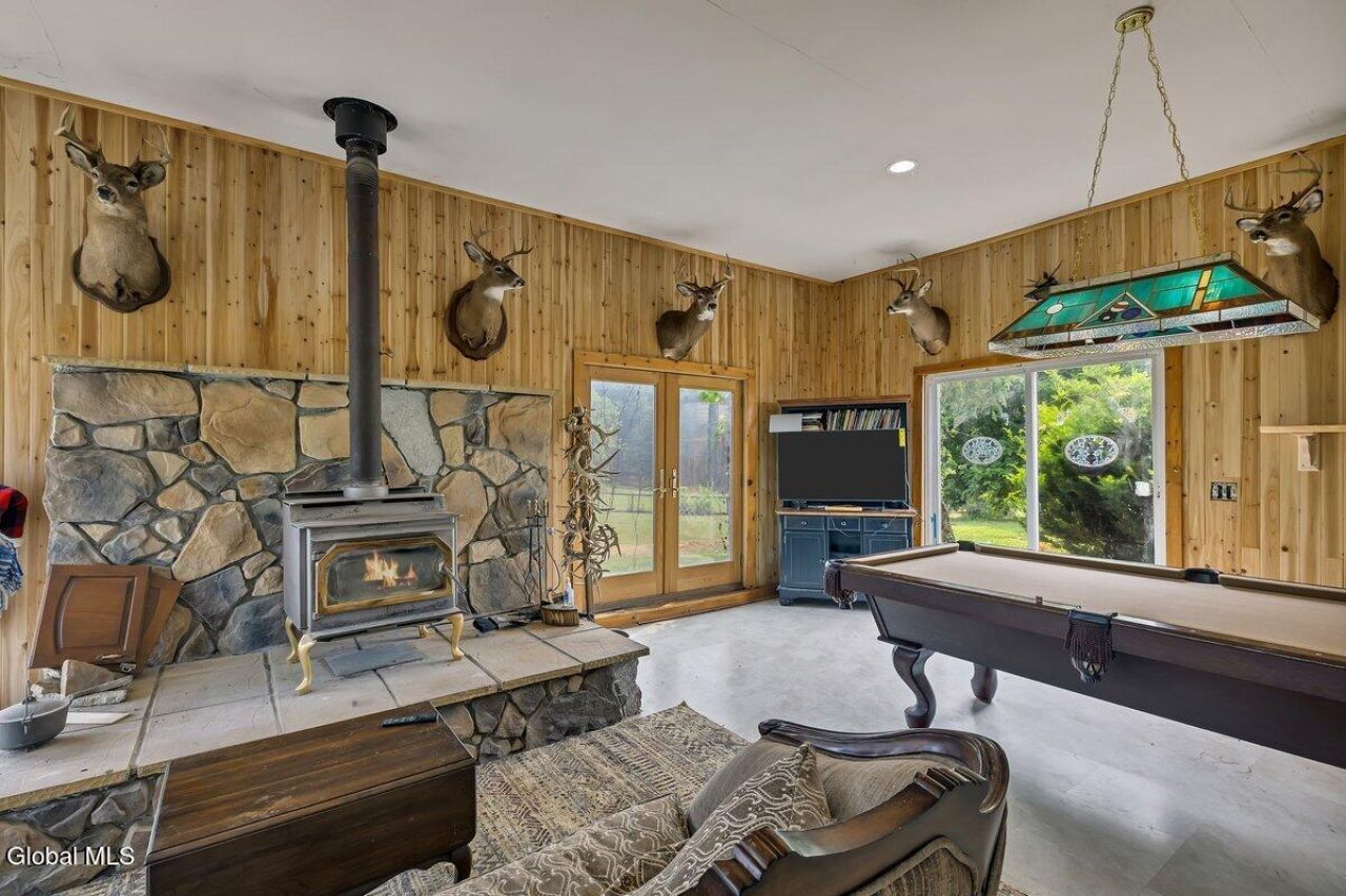 Greenville, New York, 12083, United States, 3 Bedrooms Bedrooms, ,3 BathroomsBathrooms,Residential,For Sale,1908320