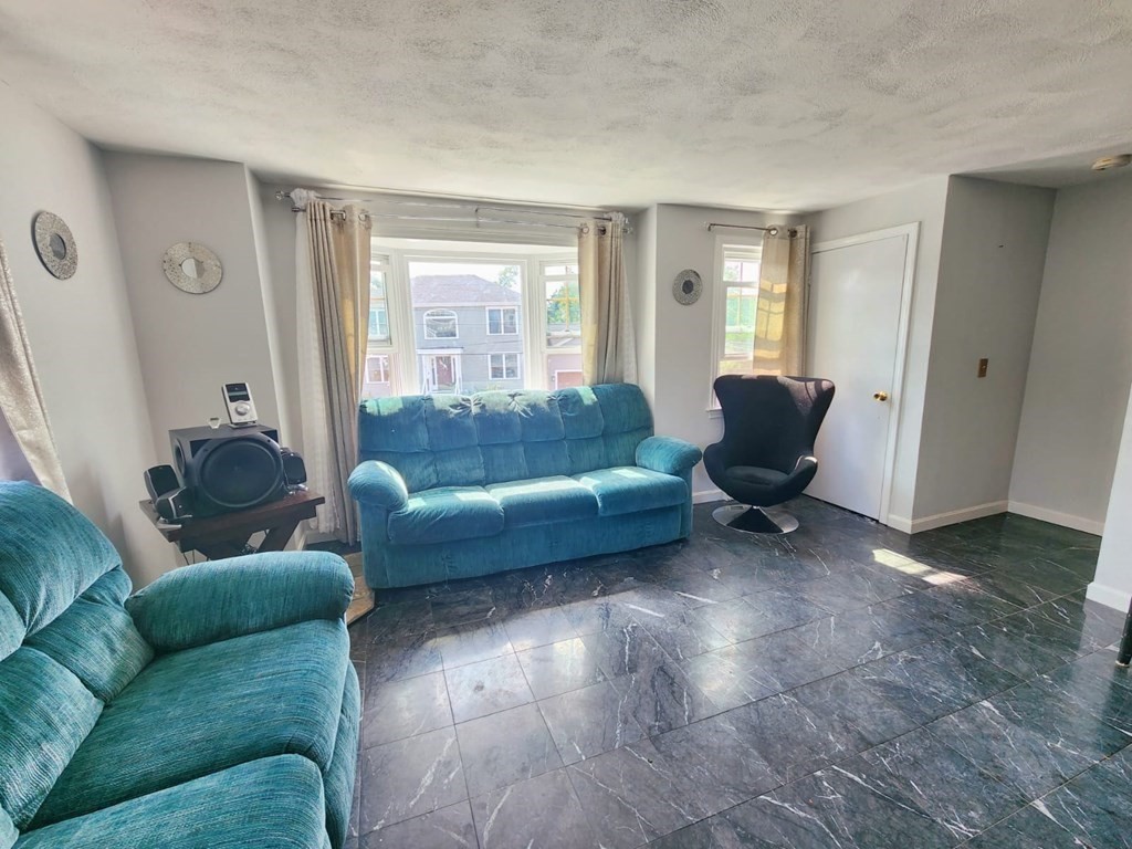 Revere, Massachusetts, 02151, United States, 3 Bedrooms Bedrooms, ,2 BathroomsBathrooms,Residential,For Sale,1993819