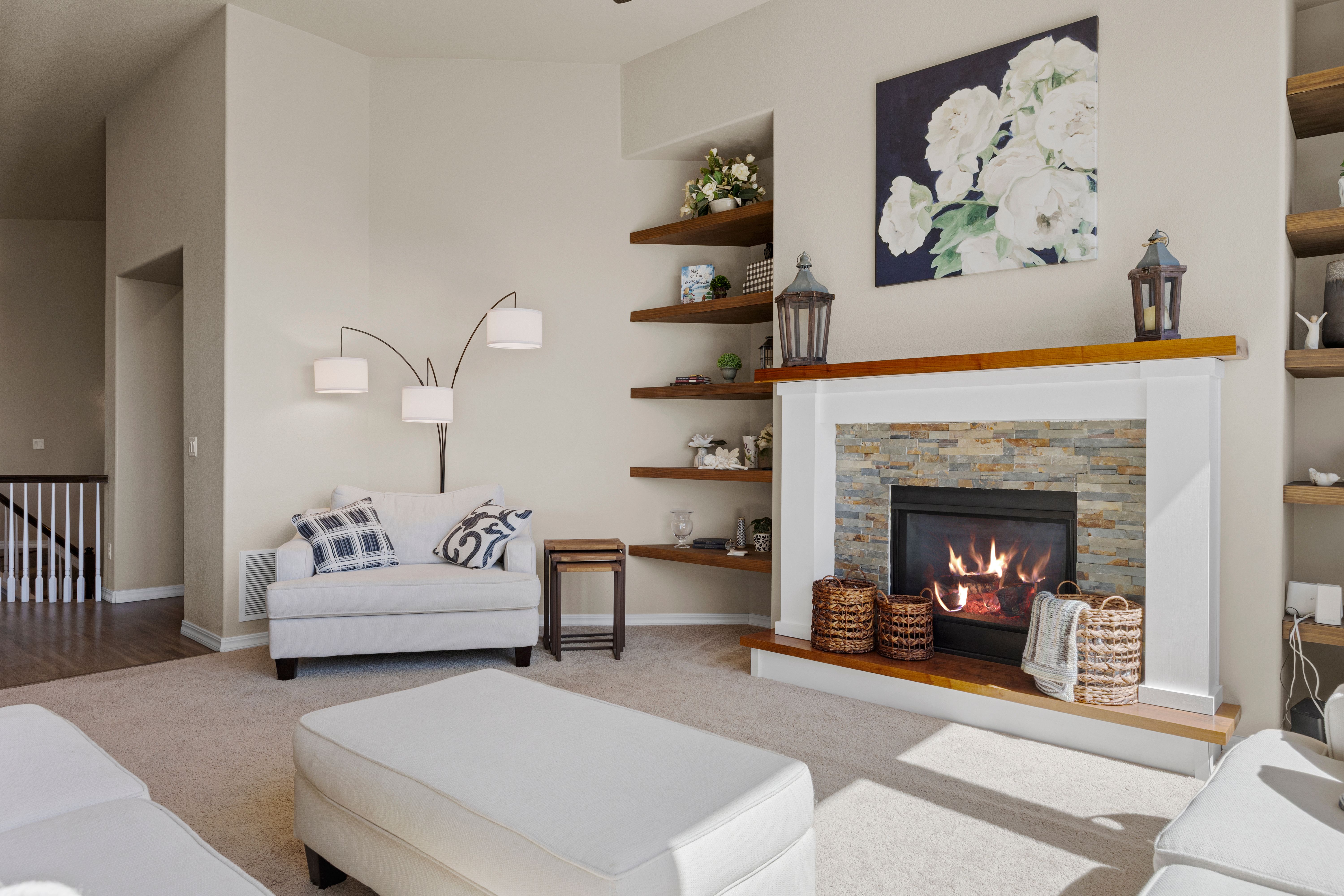  Open, Spacious, Upgraded, Walkout Rancher is Meticulous and with Views - 物件實景