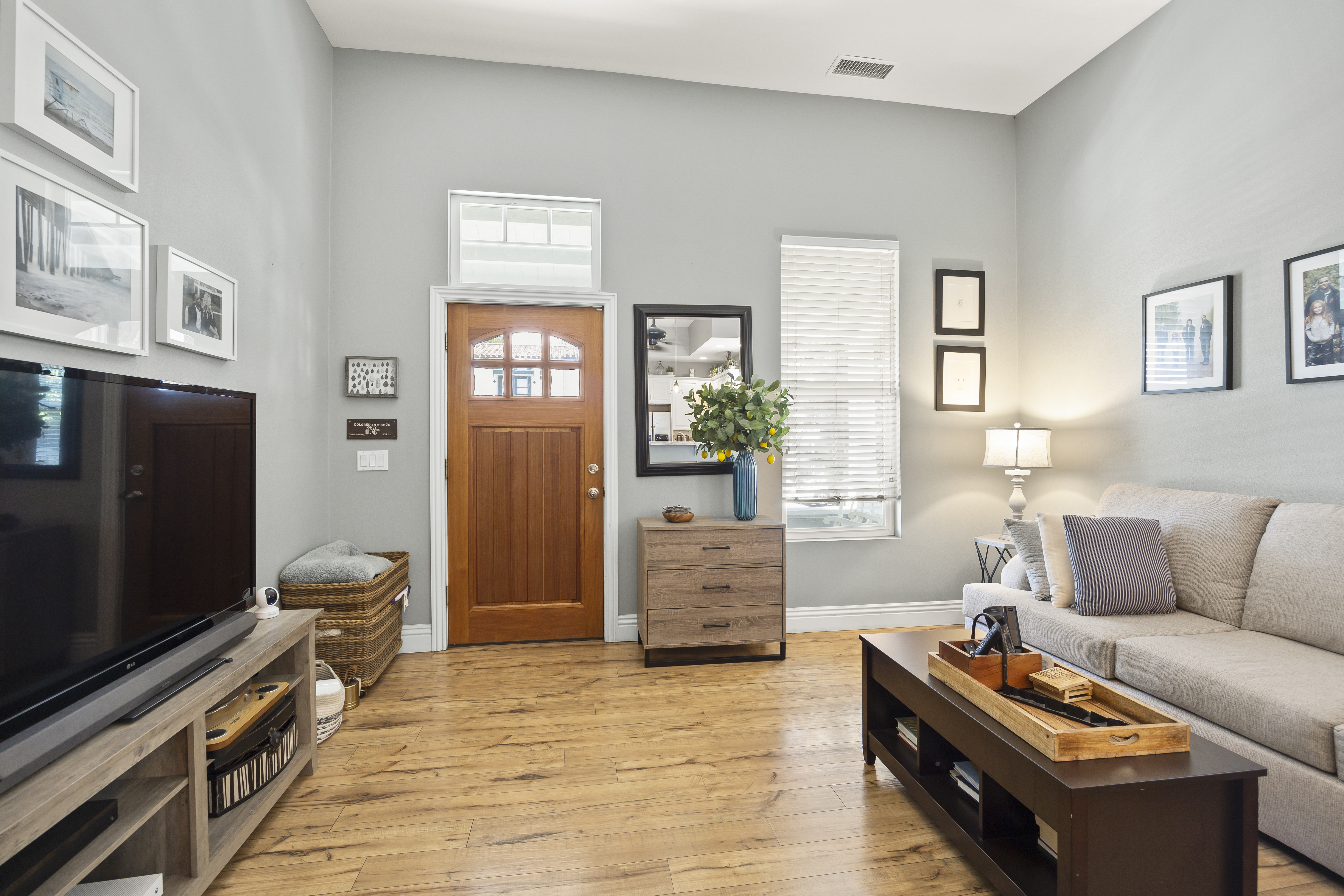  168 South Palm Street, Ventura, CA 93001 - 物件實景