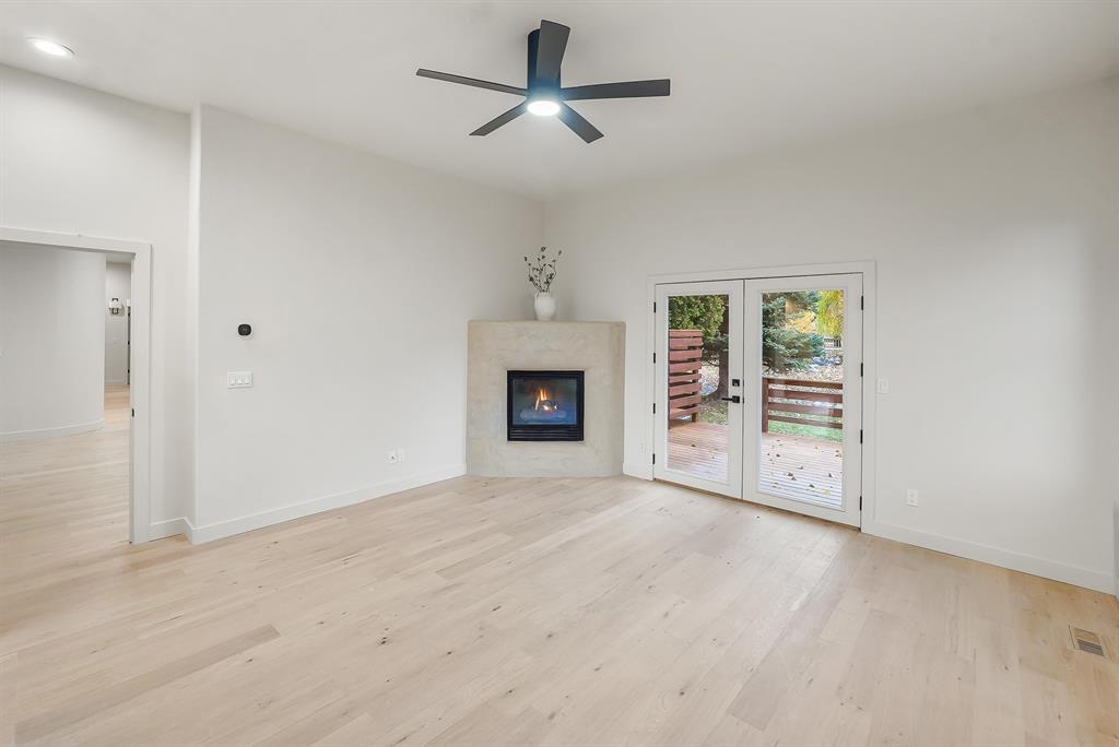 Durango, Colorado, 81301, United States, 3 Bedrooms Bedrooms, ,2 BathroomsBathrooms,Residential,For Sale,1989525