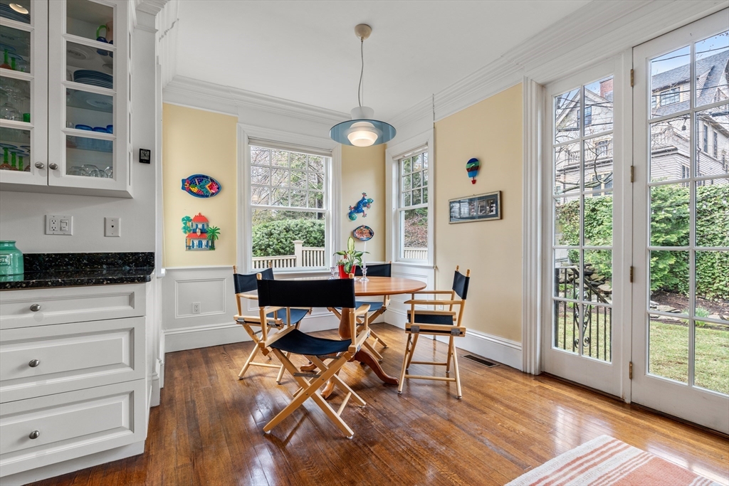 Cambridge, Massachusetts, 02138, United States, 6 Bedrooms Bedrooms, ,5 BathroomsBathrooms,Residential,For Sale,1766513