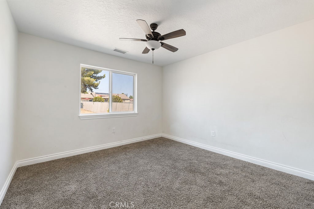 Hesperia, California, 92345, United States, 4 Bedrooms Bedrooms, ,3 BathroomsBathrooms,Residential,For Sale,1937064