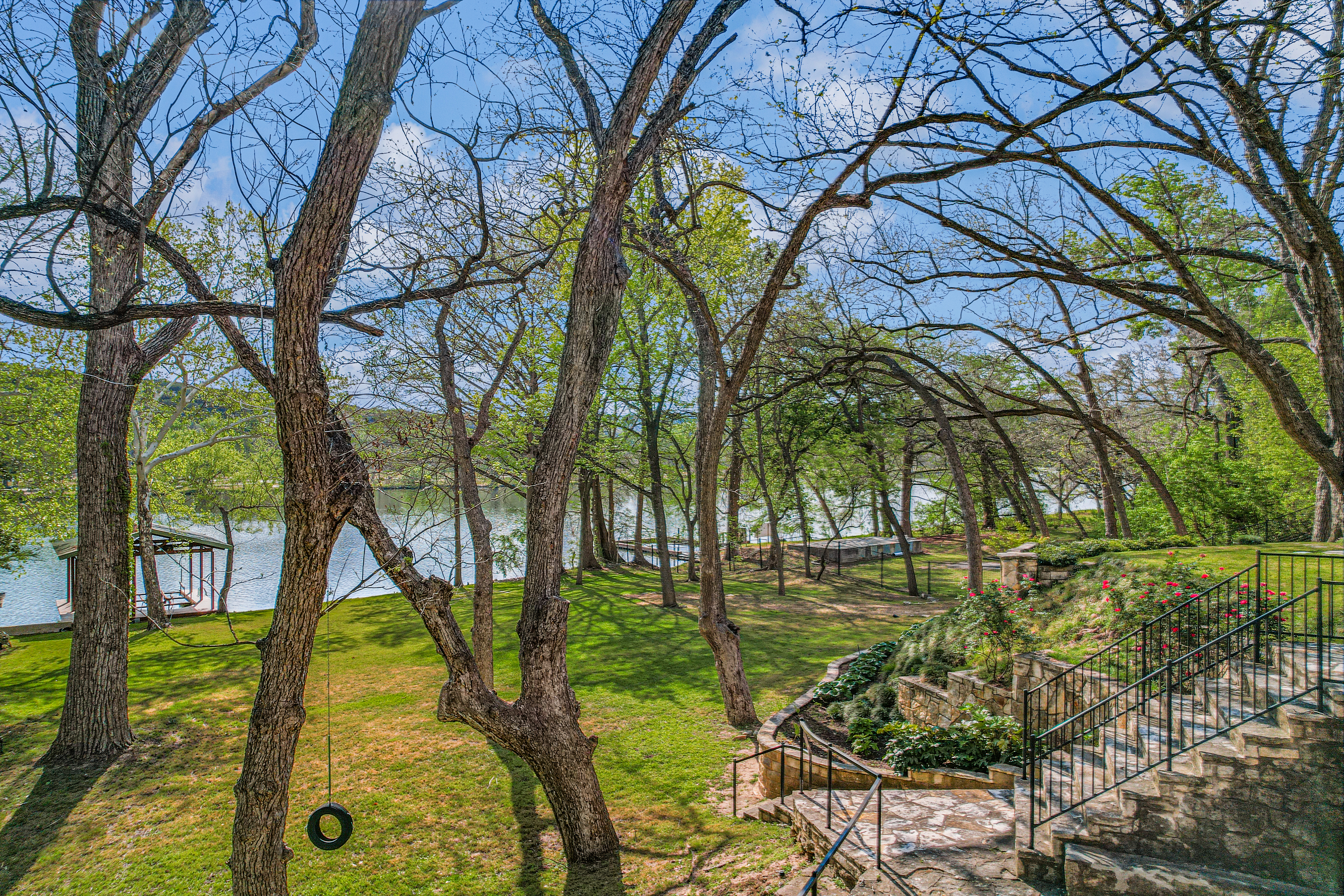  a rare lake austin estate where  luxury meets quiet nature - 物件實景
