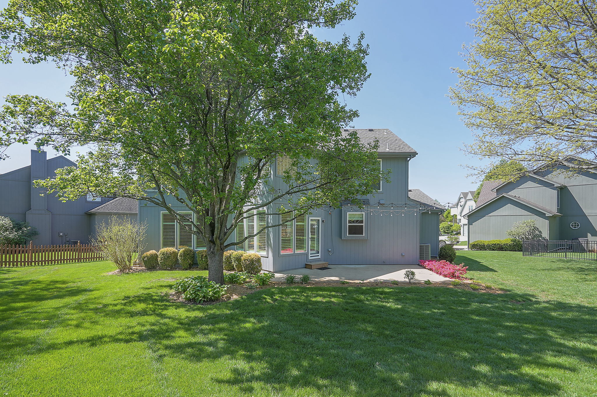  15223 Woodson Lane, Overland Park, KS 66223 - 物件實景