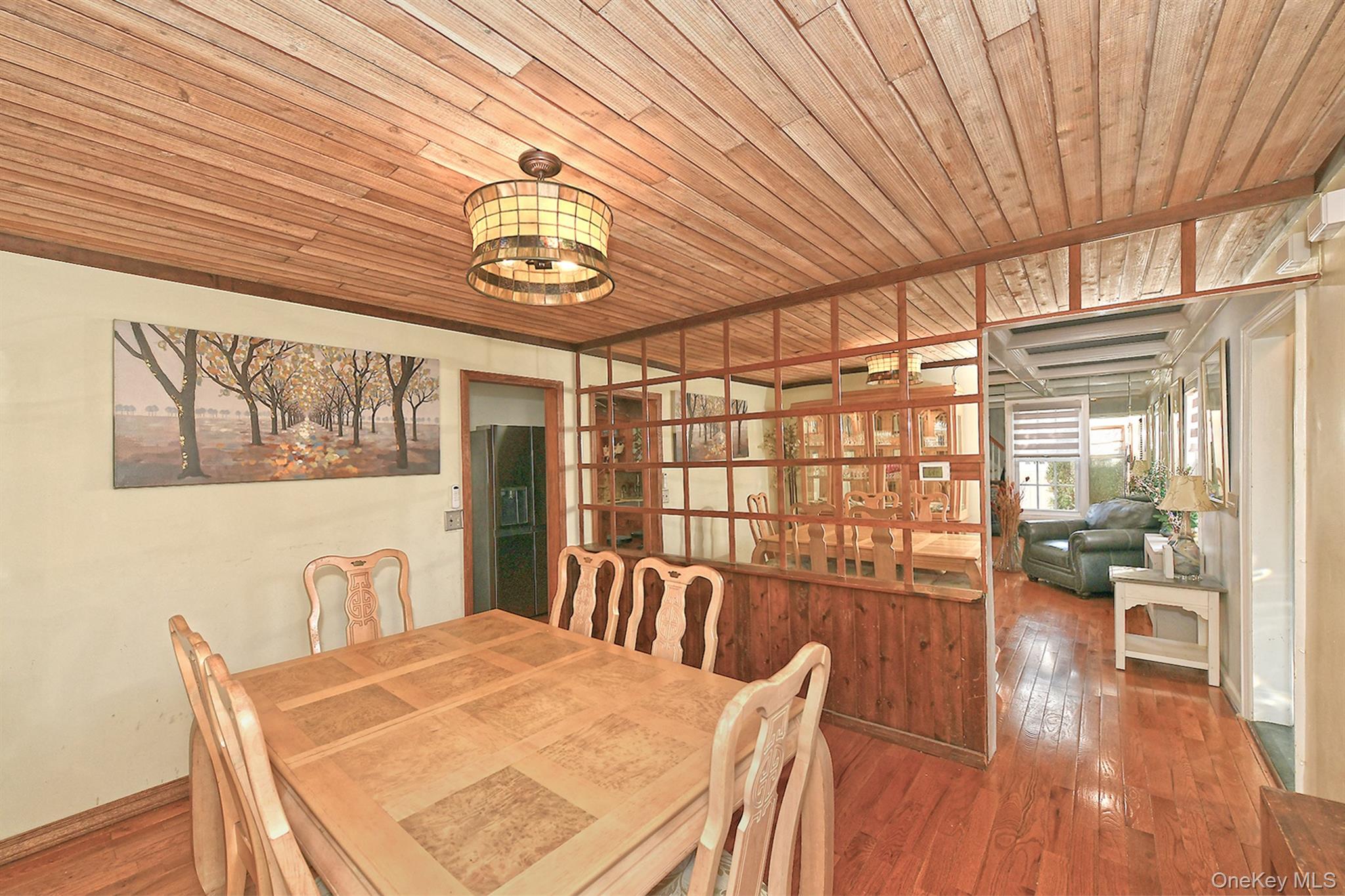 Freeport, New York, 11520, United States, 3 Bedrooms Bedrooms, ,2 BathroomsBathrooms,Residential,For Sale,2003300