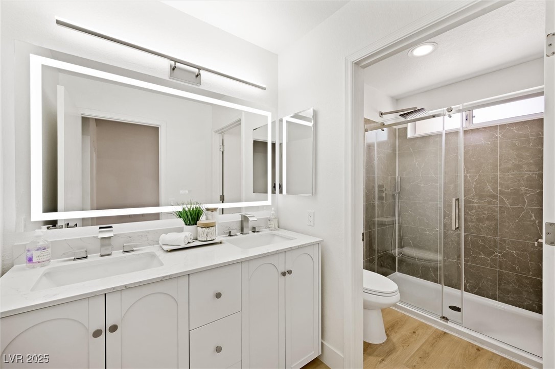 Las Vegas, Nevada, 89134, United States, 2 Bedrooms Bedrooms, ,2 BathroomsBathrooms,Residential,For Sale,1896521