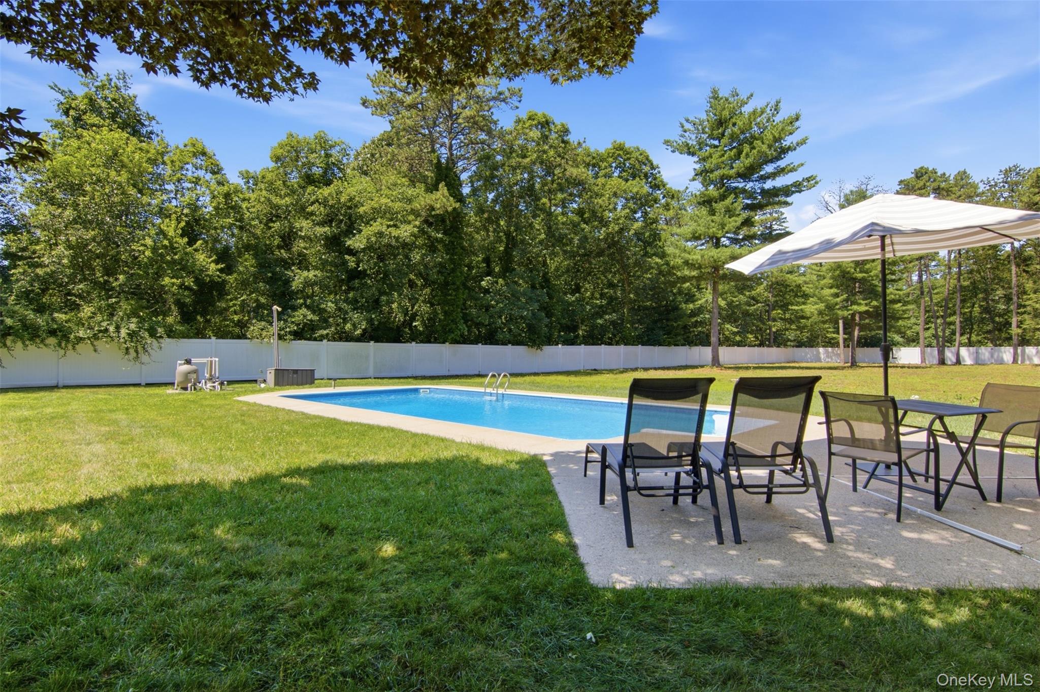  18 Millet Street, Dix Hills, NY, 11746 - 物件實景