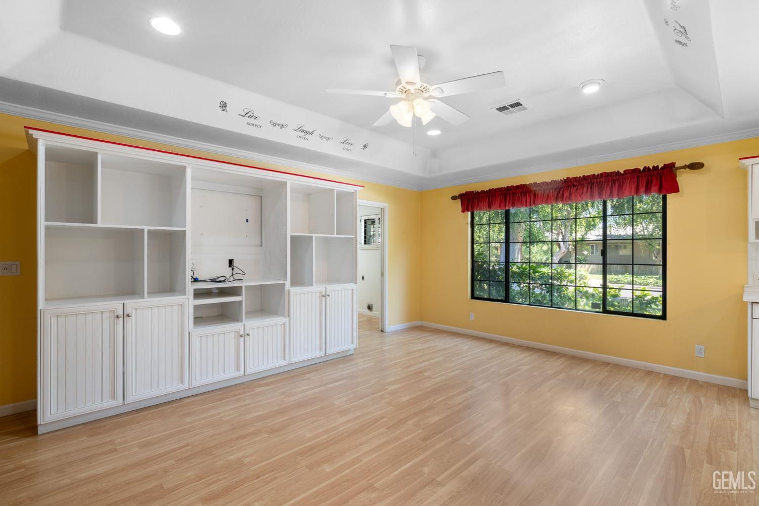 Bakersfield, California, 93309, United States, 4 Bedrooms Bedrooms, ,4 BathroomsBathrooms,Residential,For Sale,1859611