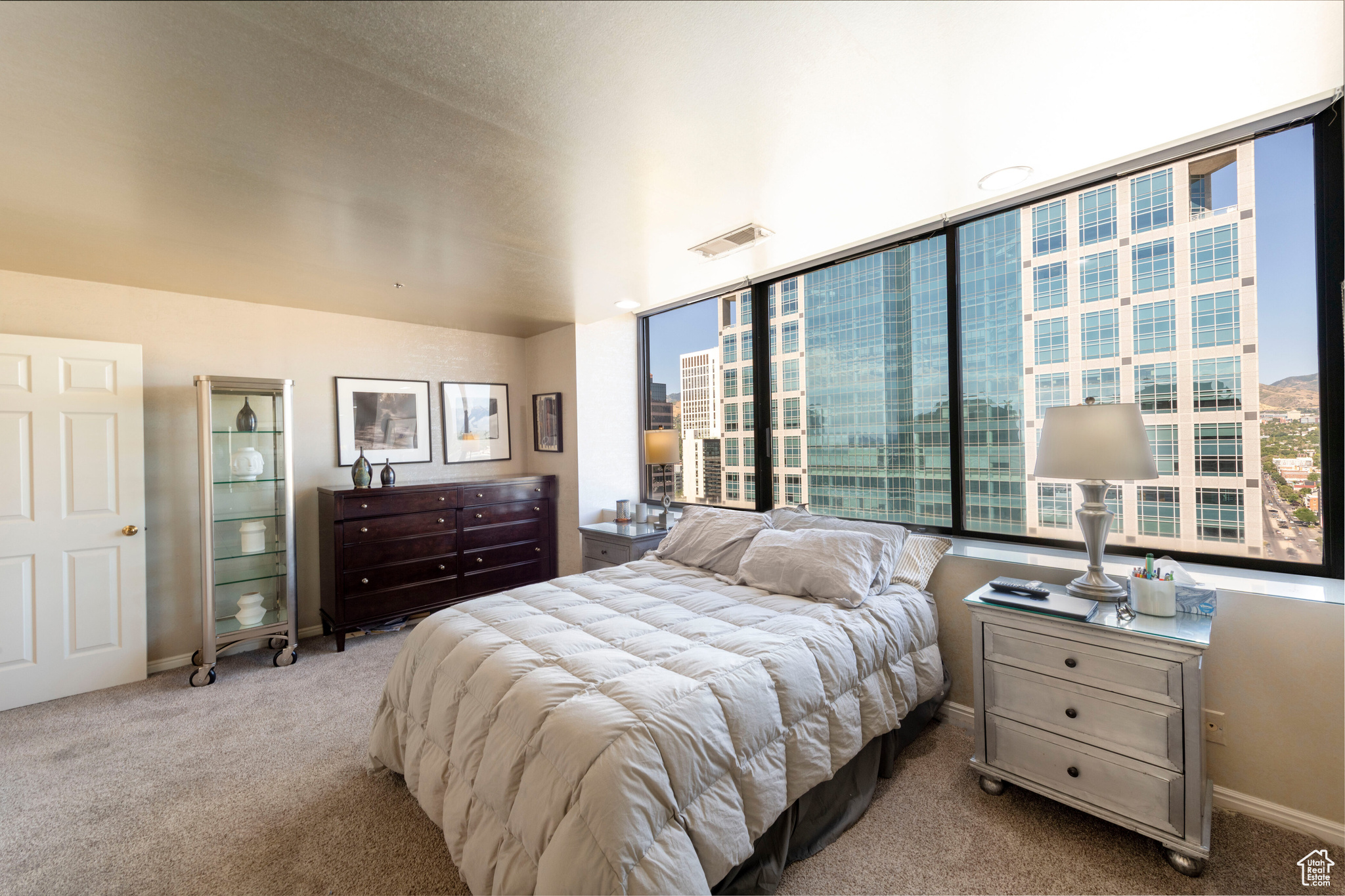Salt Lake City, Utah, 84101, United States, 2 Bedrooms Bedrooms, ,1 BathroomBathrooms,Residential,For Sale,1897023