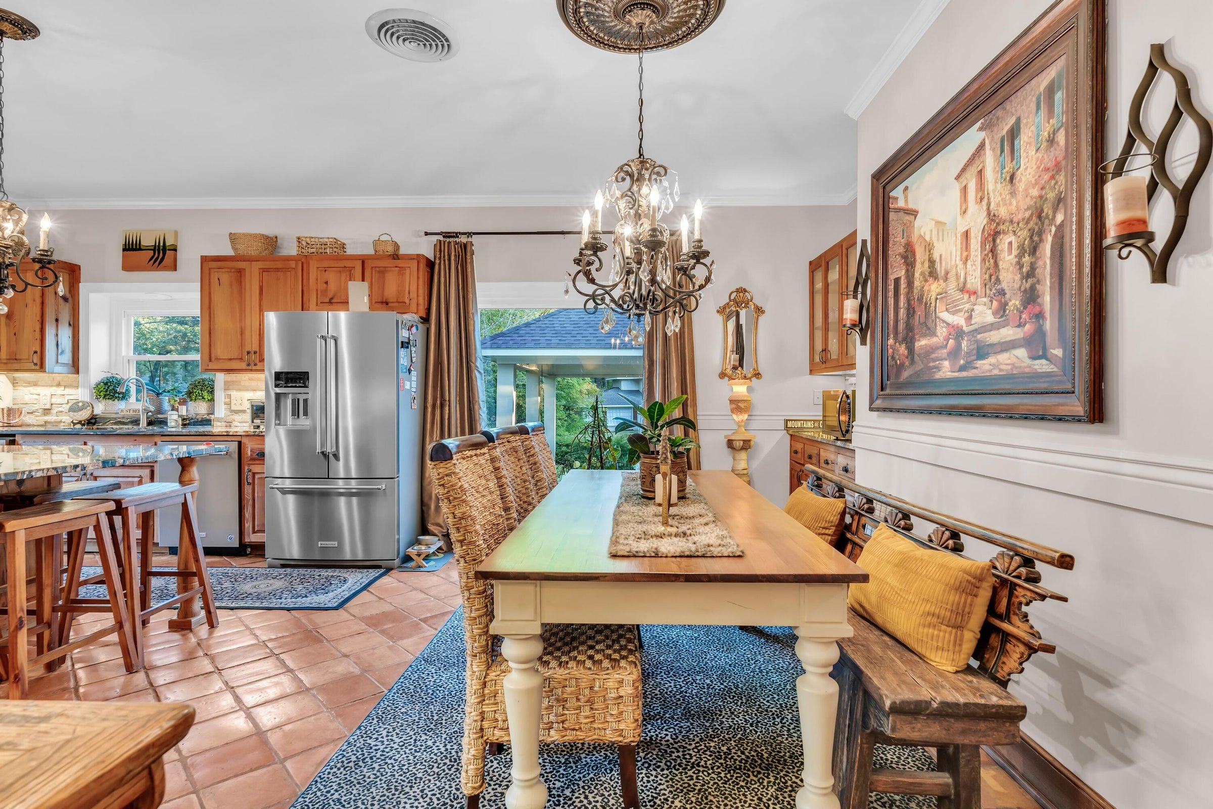 Columbus, Mississippi, 39705, United States, 4 Bedrooms Bedrooms, ,4 BathroomsBathrooms,Residential,For Sale,1976327