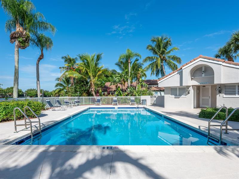 Pembroke Pines, Florida, 33027, United States, 3 Bedrooms Bedrooms, ,2 BathroomsBathrooms,Residential,For Sale,1885741