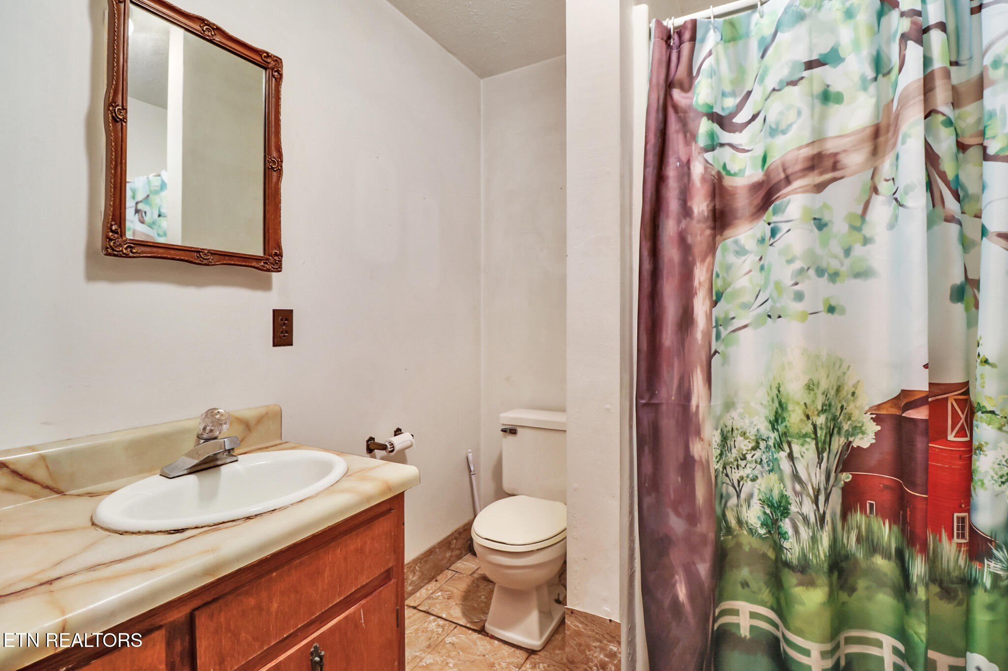 Deer Lodge, Tennessee, 37726, United States, 3 Bedrooms Bedrooms, ,2 BathroomsBathrooms,Residential,For Sale,2006458