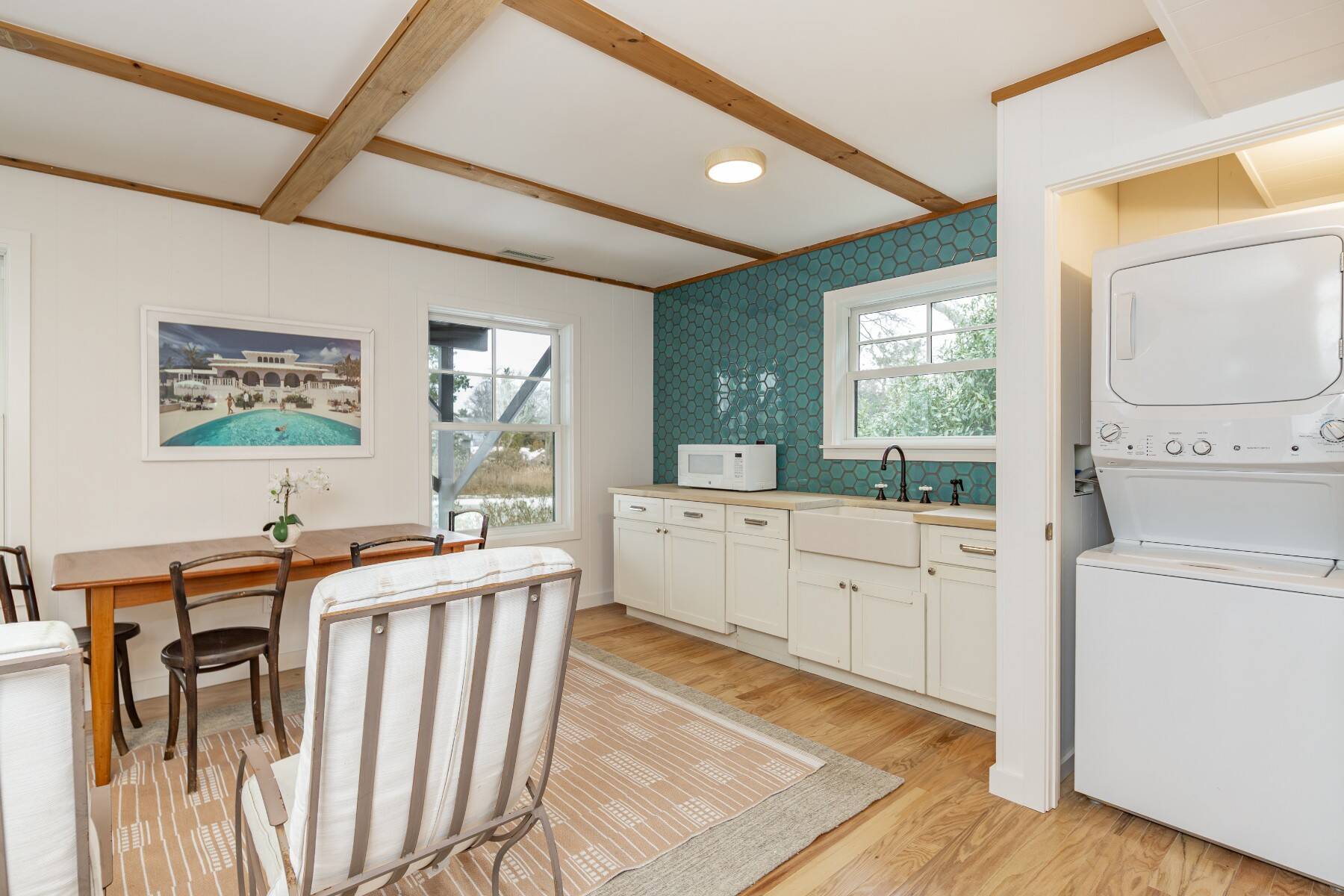  Southampton Cove Retreat - Renovated 3BR with Water Views - 物件實景