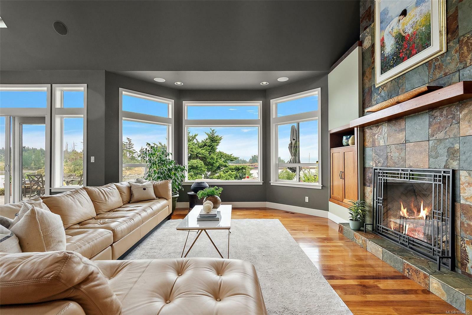 VIEW ROYAL, British Columbia, V9B 1A6, CA, 3 Bedrooms Bedrooms, ,Residential,For Sale,1883645