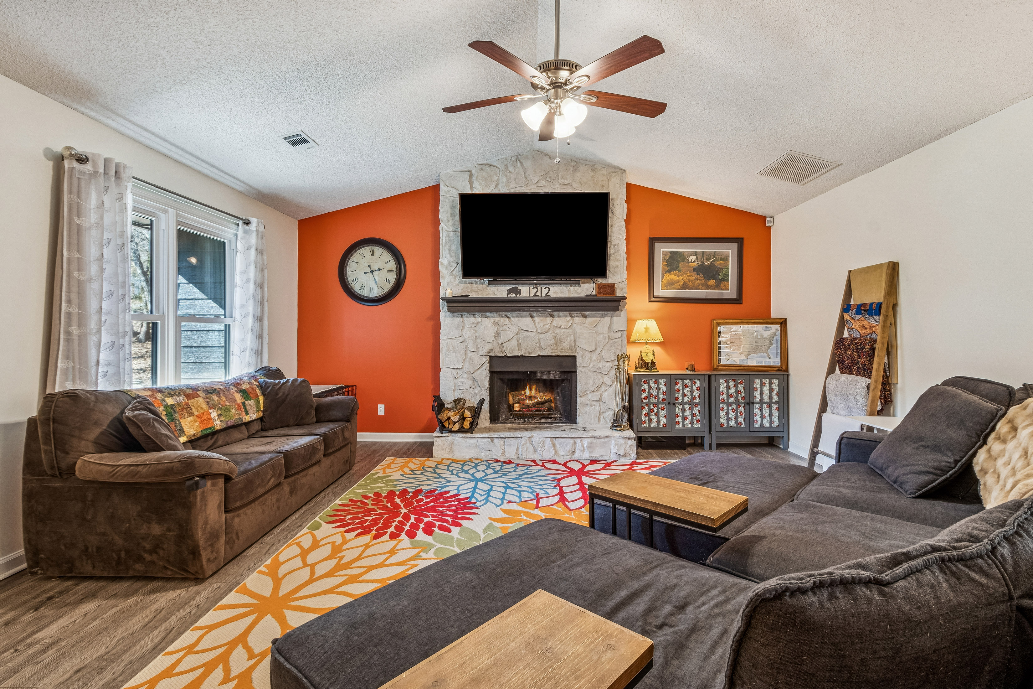  Beautifully Updated Home on a Quiet Cul-de-sac Street - 物件實景