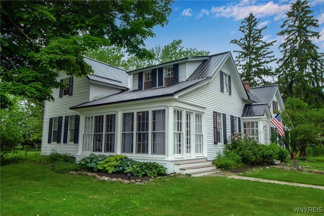 Aurora, New York, 14052, United States, 3 Bedrooms Bedrooms, ,3 BathroomsBathrooms,Residential,For Sale,1865001