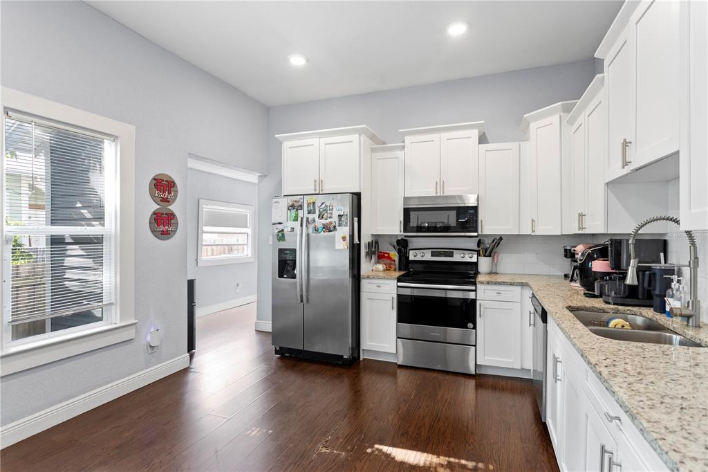 Tampa, Florida, 33602, United States, 3 Bedrooms Bedrooms, ,2 BathroomsBathrooms,Residential,For Sale,1785595