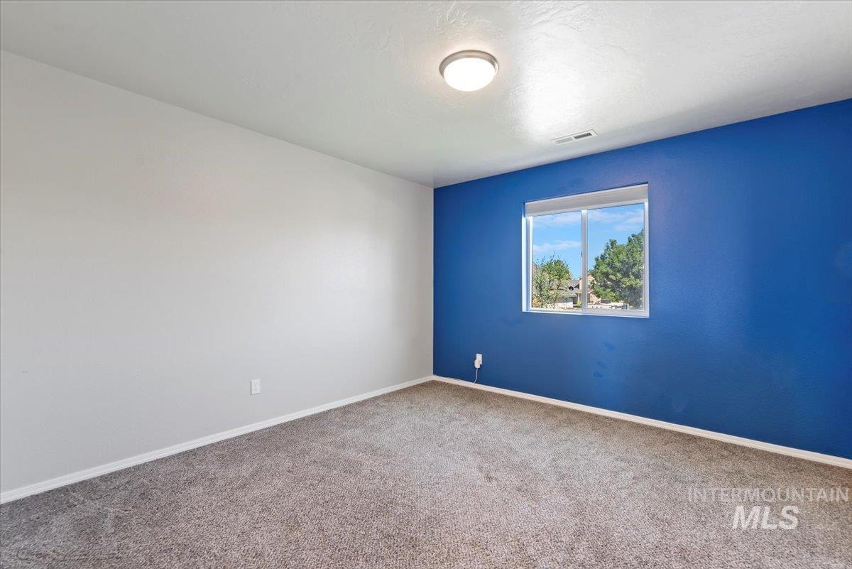 Nampa, Idaho, 83687, United States, 5 Bedrooms Bedrooms, ,Residential,For Sale,1926989