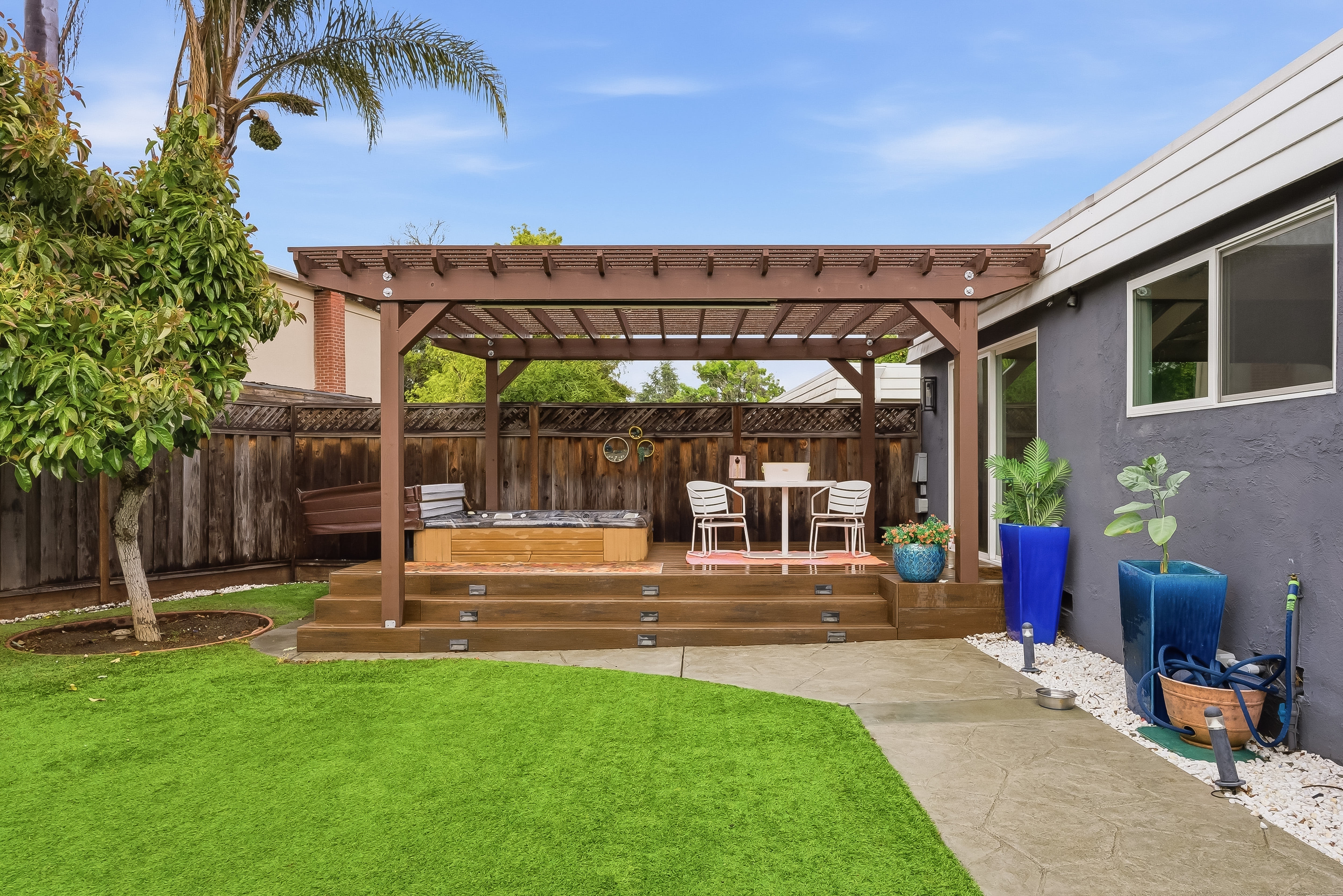  Shreen Court Charming Cul-de-Sac Home - 物件實景