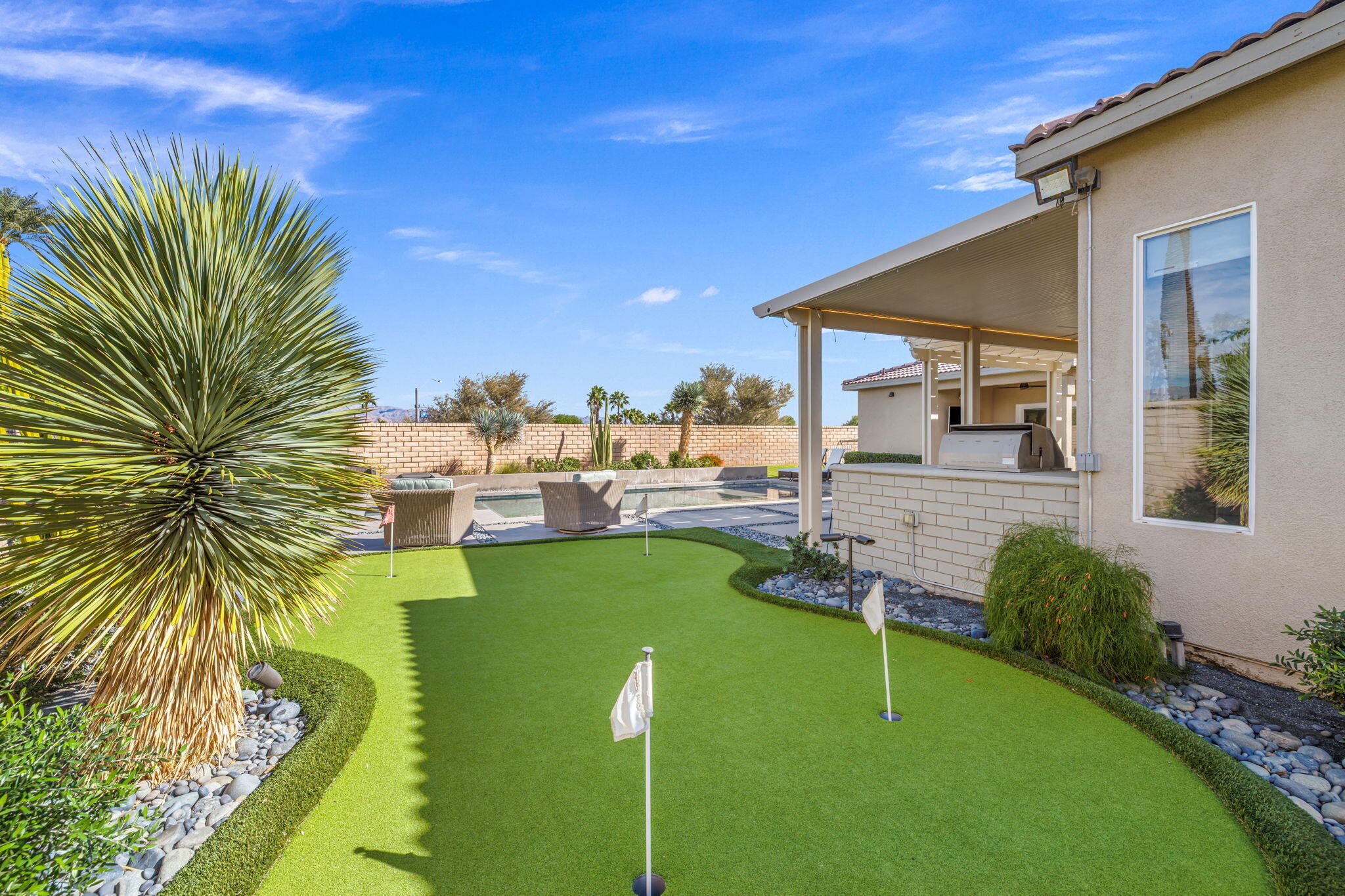 La Quinta, California, 92253, United States, 5 Bedrooms Bedrooms, ,3 BathroomsBathrooms,Residential,For Sale,1998389