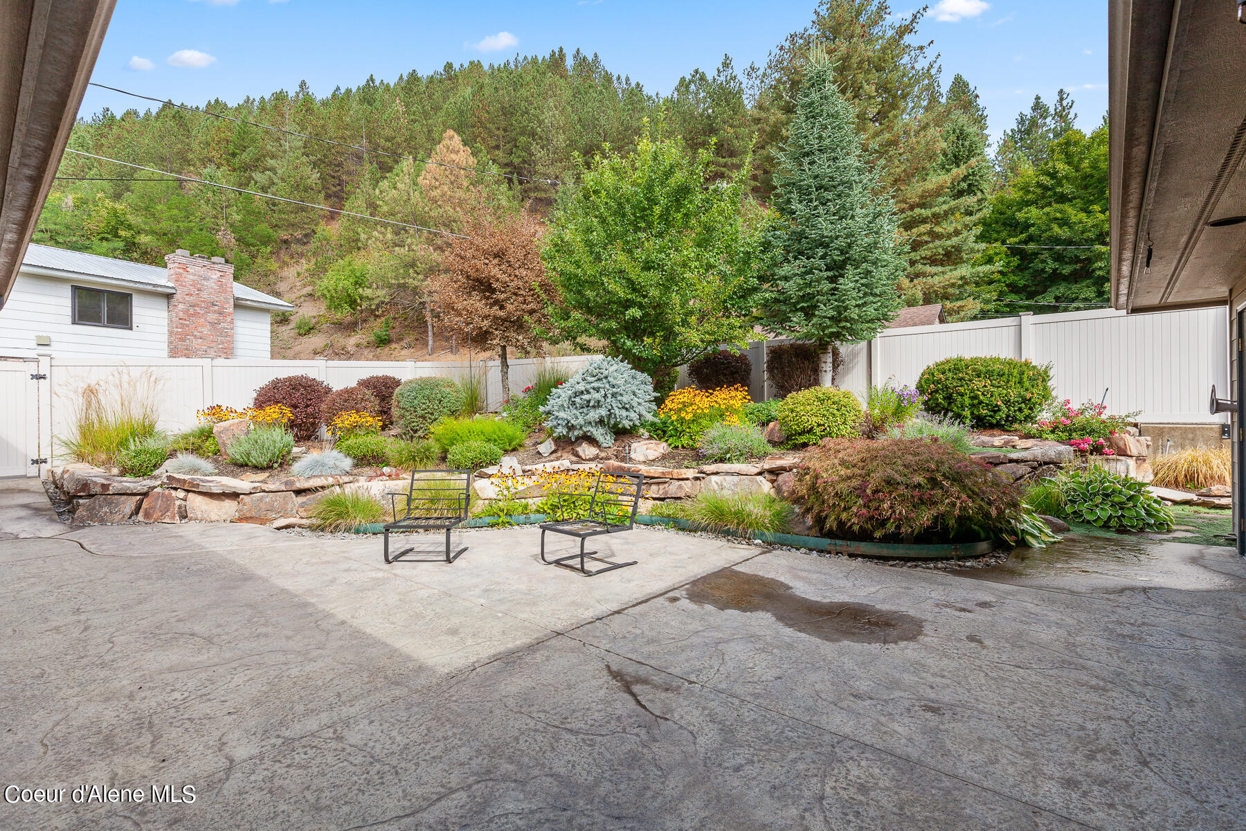 Kellogg, Idaho, 83837, United States, 3 Bedrooms Bedrooms, ,3 BathroomsBathrooms,Residential,For Sale,1915228