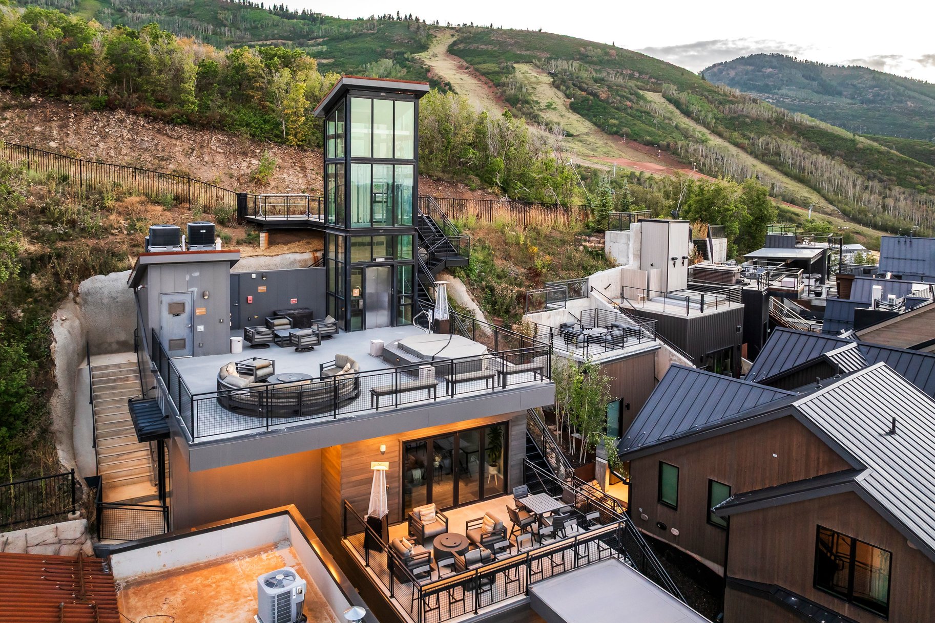  Light-Filled Turnkey Ski-In/Ski-Out Luxury Residence in Park City - 物件實景