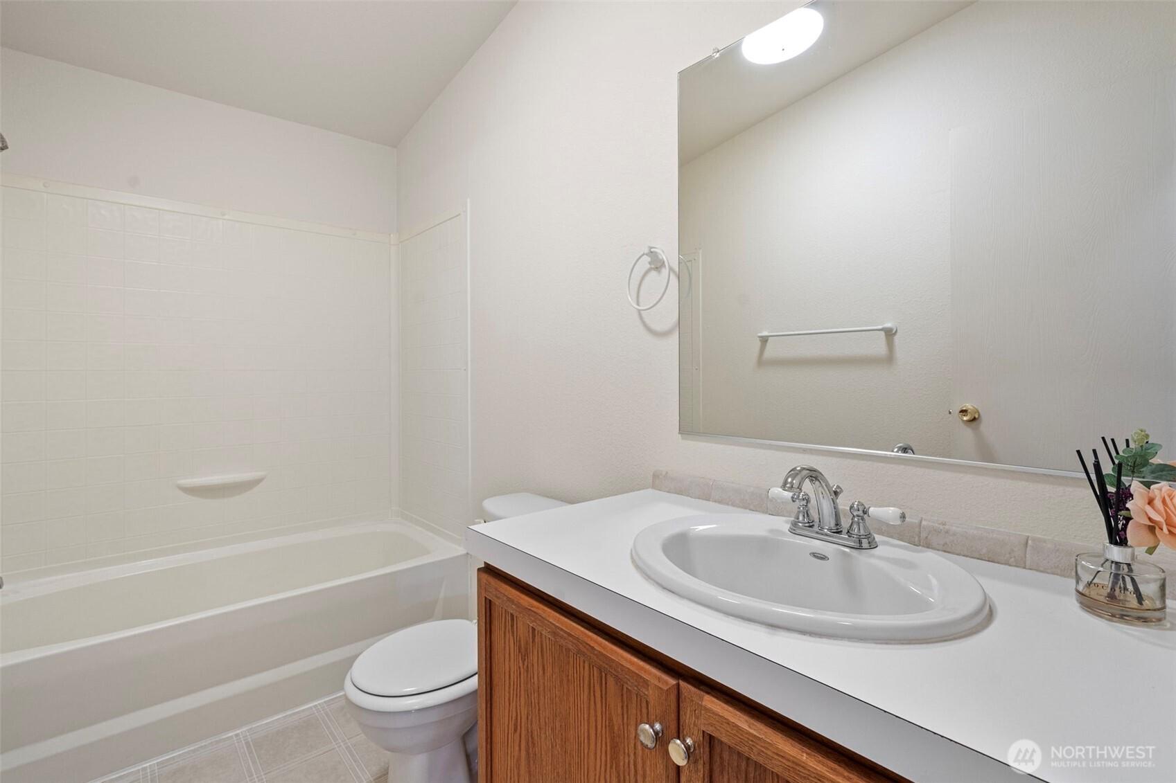 GRAHAM, Washington, 98338, United States, 3 Bedrooms Bedrooms, ,2 BathroomsBathrooms,Residential,For Sale,1896450