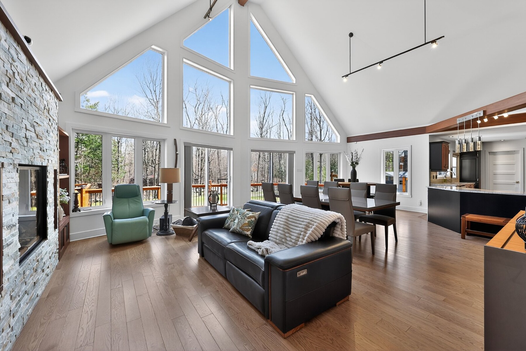  Rigaud, Montérégie - 物件實景