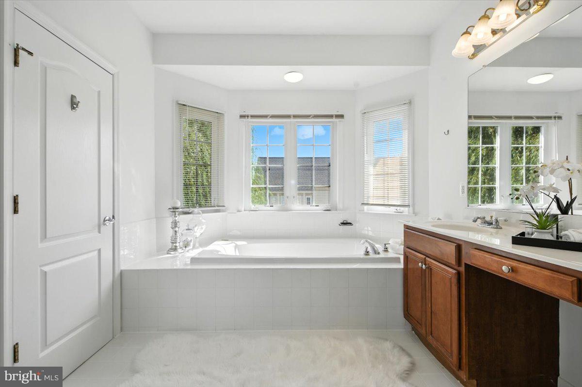 Broadlands, Virginia, 20148, United States, 3 Bedrooms Bedrooms, ,3 BathroomsBathrooms,Residential,For Sale,1937215