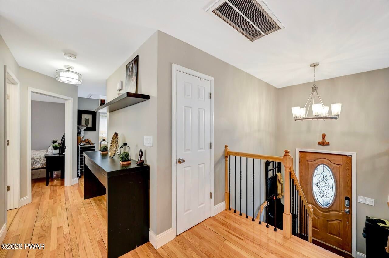 Milford, Pennsylvania, 18337, United States, 3 Bedrooms Bedrooms, ,3 BathroomsBathrooms,Residential,For Sale,2011309