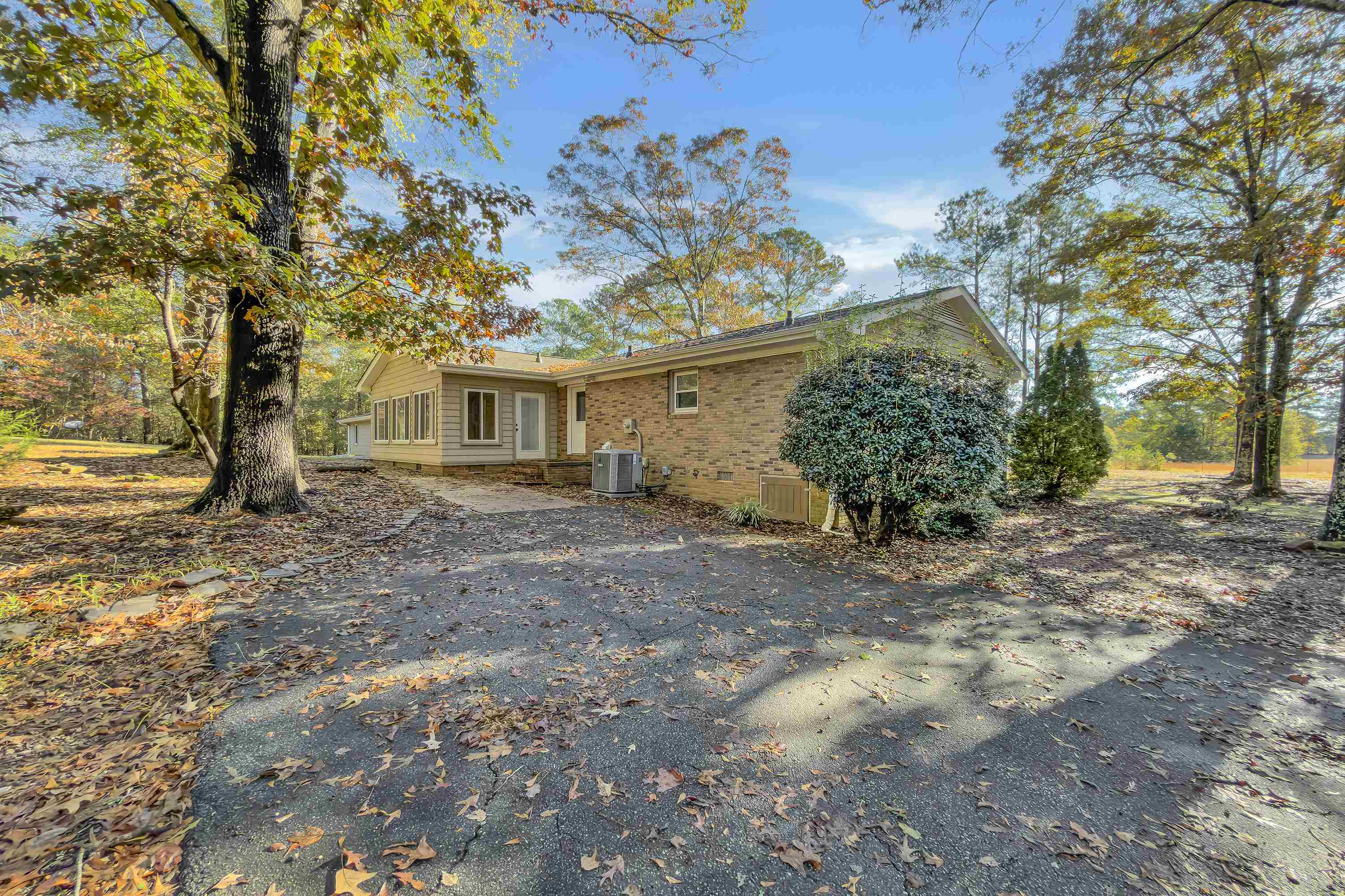 Woodruff, South Carolina, 29388, United States, 3 Bedrooms Bedrooms, ,2 BathroomsBathrooms,Residential,For Sale,1985035