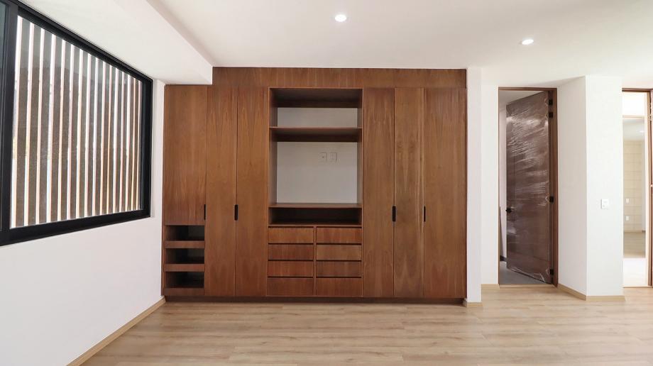 Colegio Militar, Morelia, Michoacán de Ocampo, 58260, Mexico, 3 Bedrooms Bedrooms, ,3 BathroomsBathrooms,Residential,For Sale,Colegio Militar,1616740