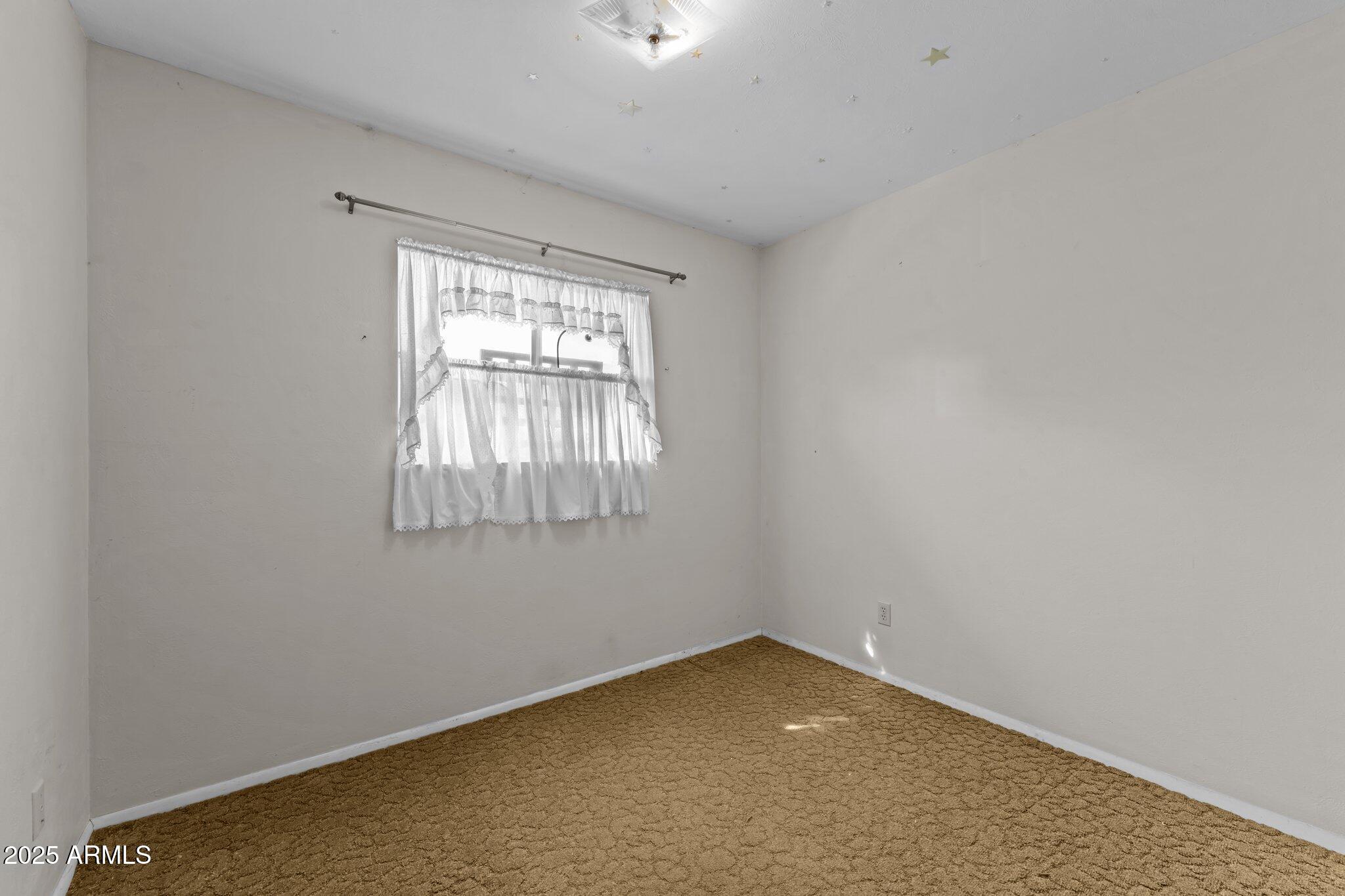 Wickenburg, Arizona, 85390, United States, 4 Bedrooms Bedrooms, ,2 BathroomsBathrooms,Residential,For Sale,1983414