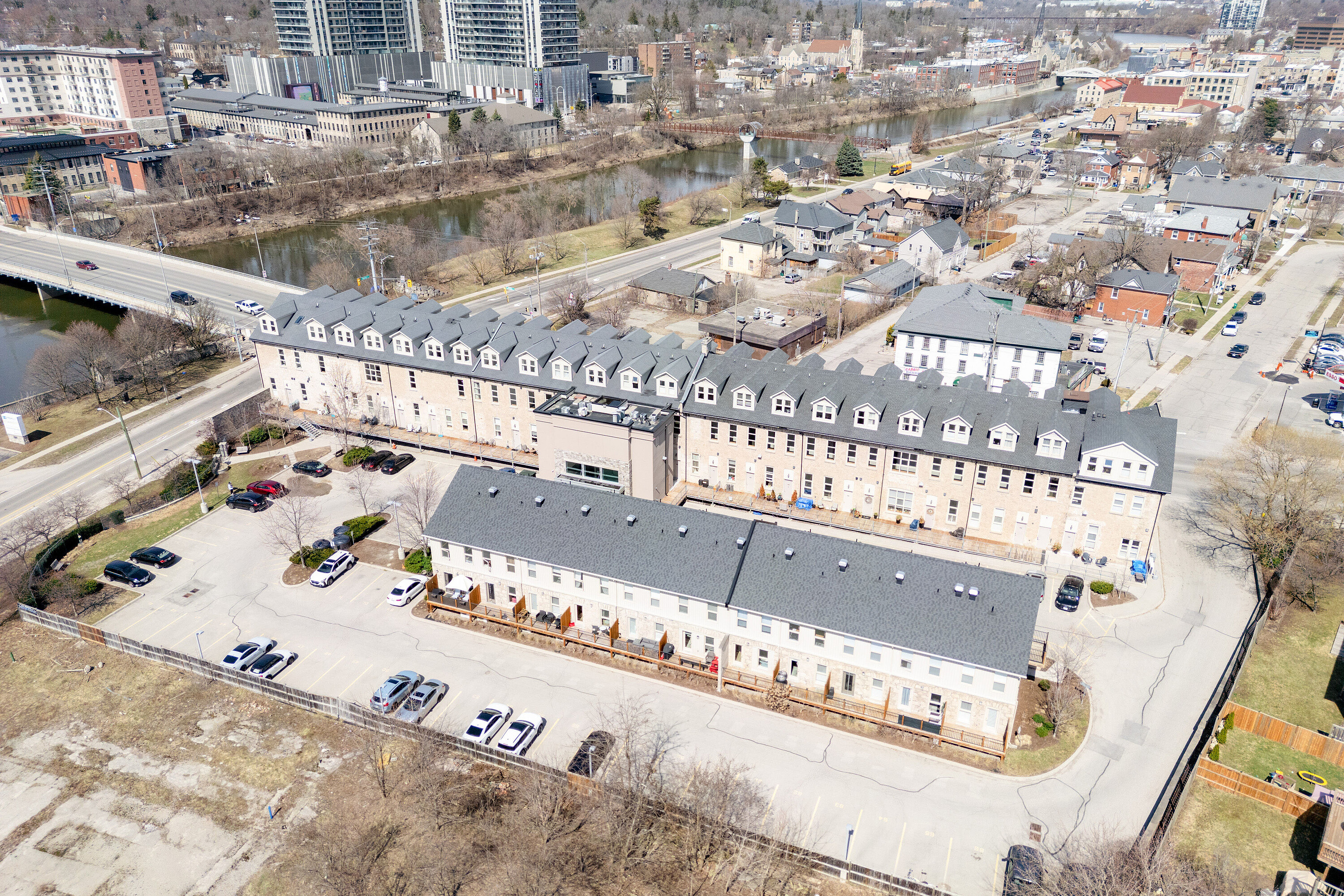  Brick & Beam Penthouse - 物件實景
