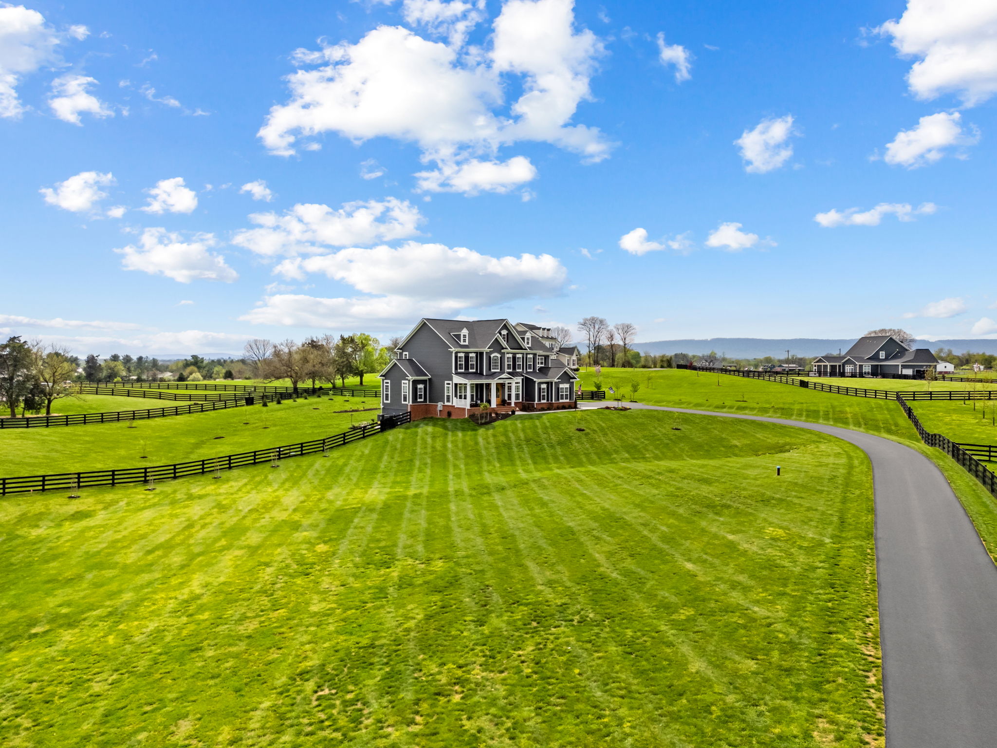  12446 Barrel Oak Lane, Lovettsville, VA 20180 - 物件實景