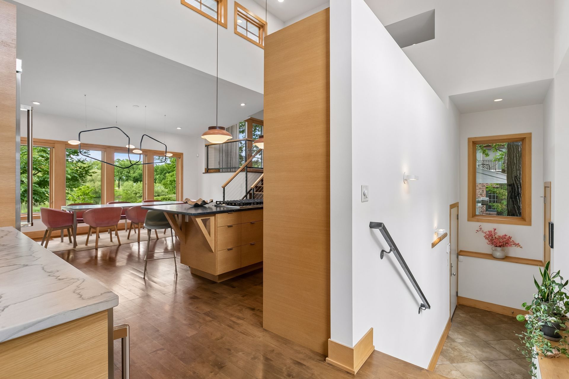  Lakes Area Living, Modern Luxury - 物件實景