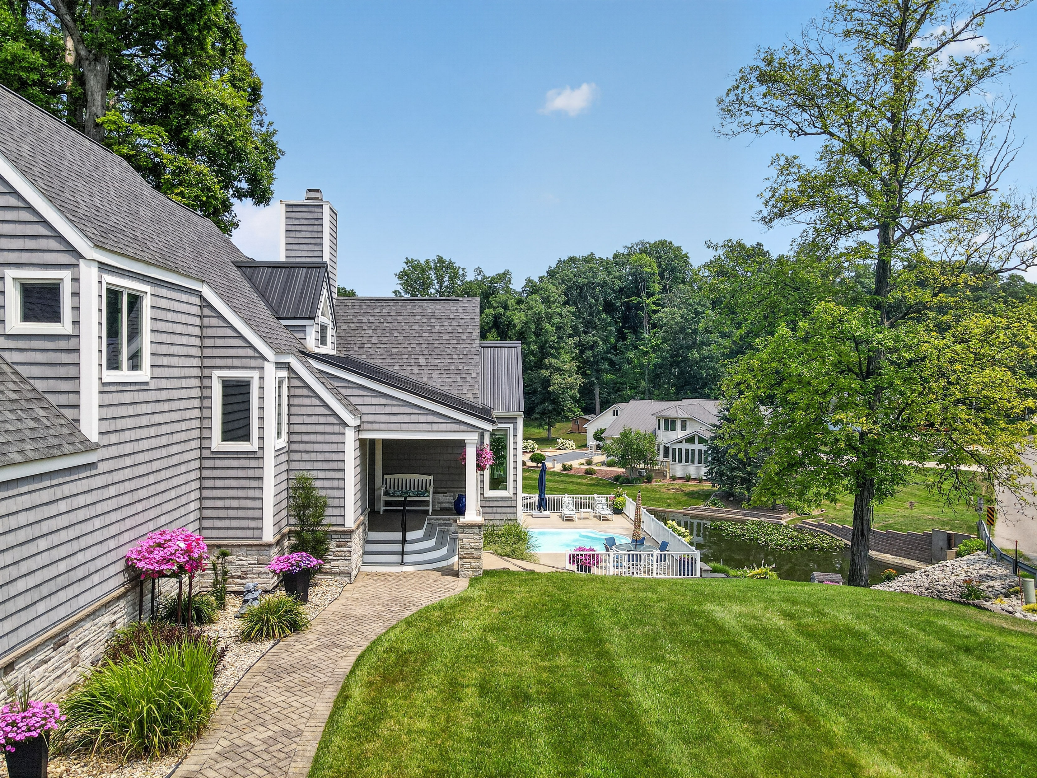  Beautifully Maintained Syracuse Lake Home - 物件實景