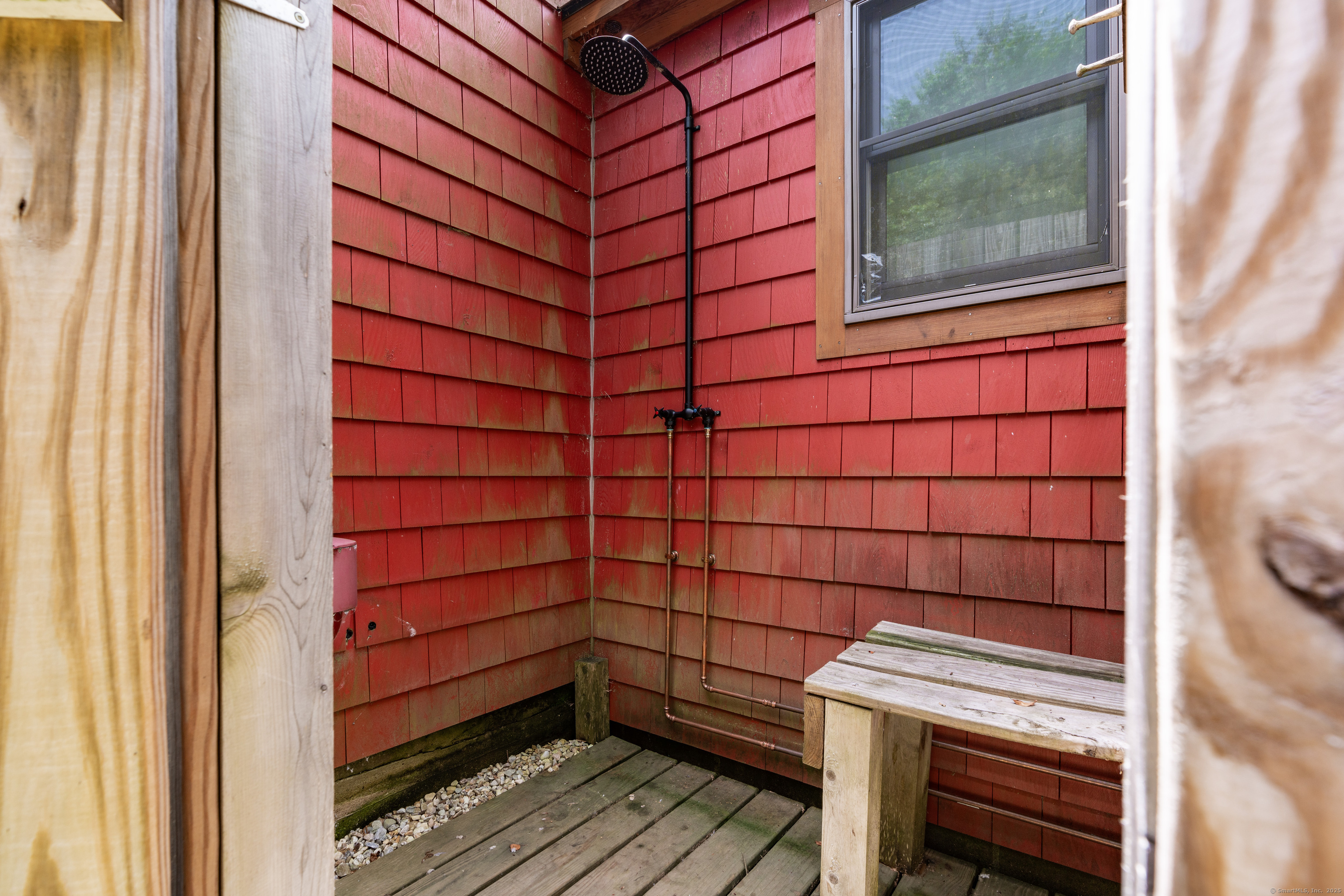 East Haddam, Connecticut, 06423, United States, 2 Bedrooms Bedrooms, ,1 BathroomBathrooms,Residential,For Sale,1895386
