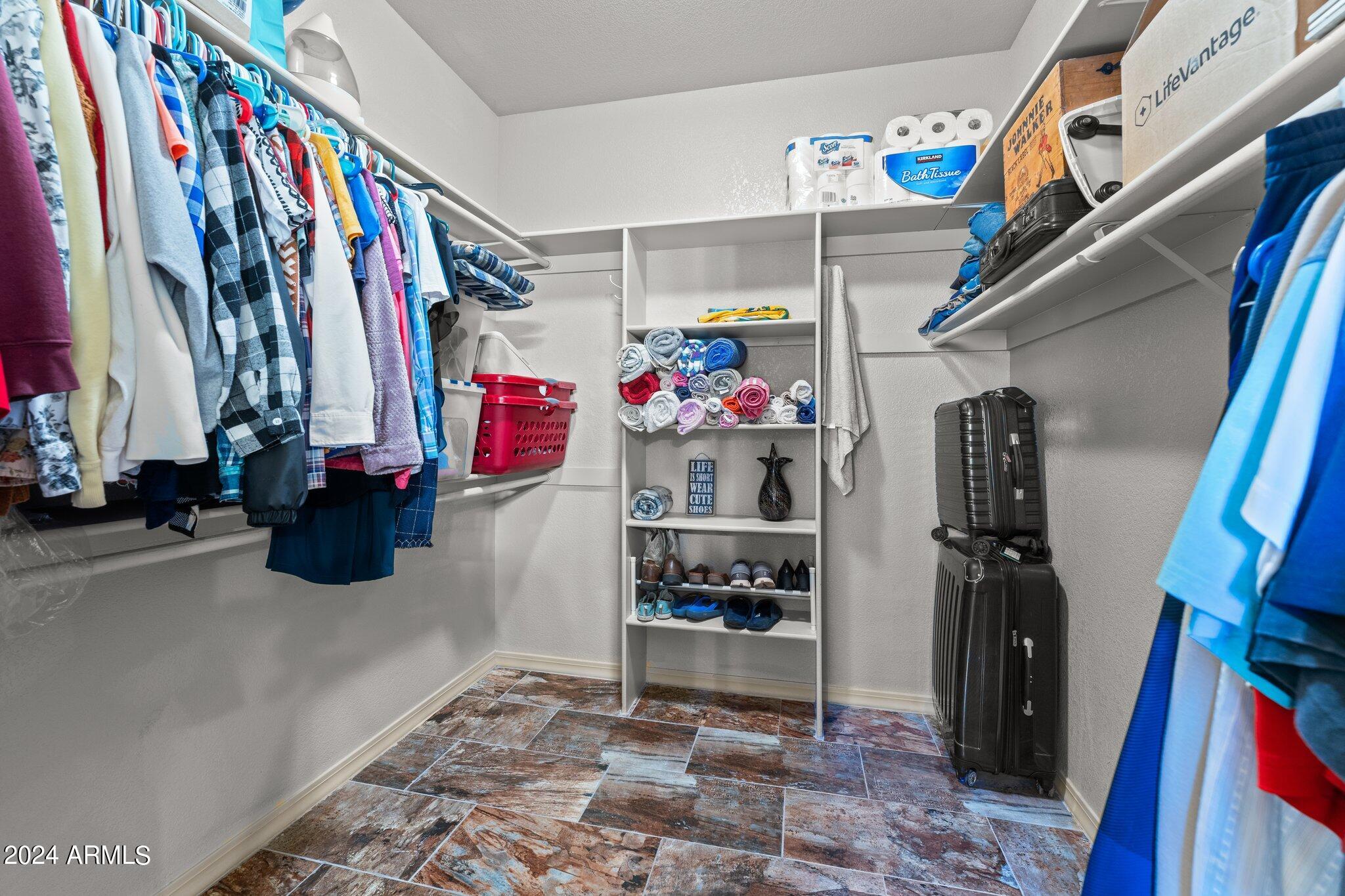 Wickenburg, Arizona, 85390, United States, 3 Bedrooms Bedrooms, ,3 BathroomsBathrooms,Residential,For Sale,1977734