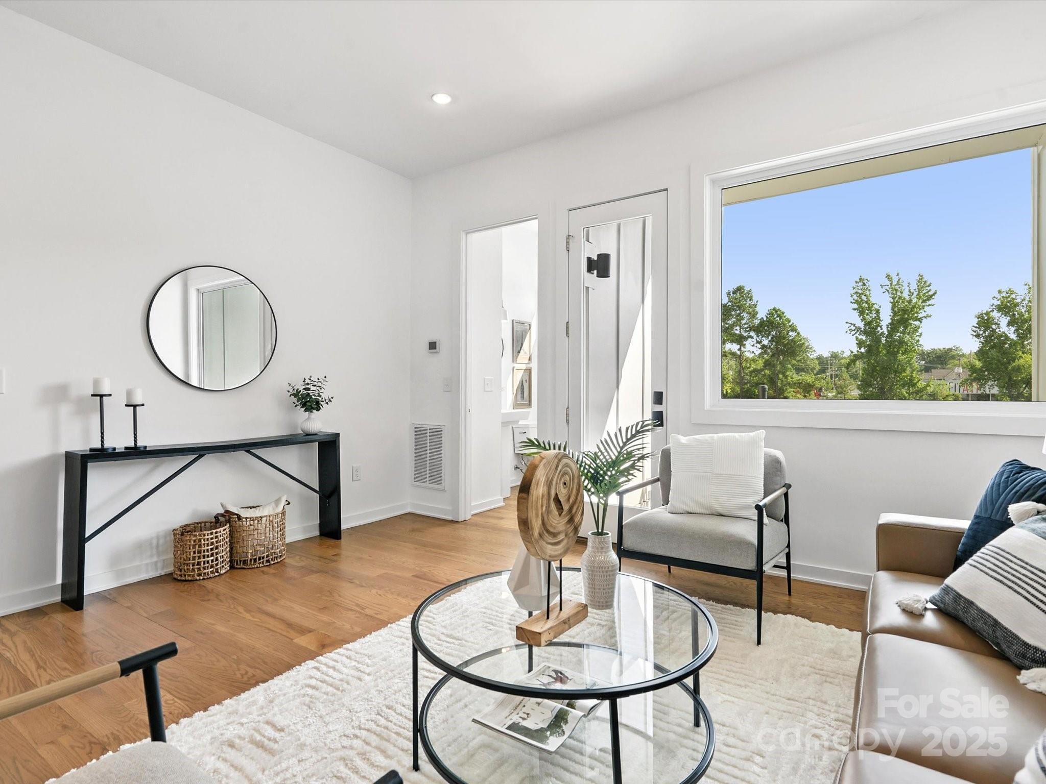 Charlotte, North Carolina, 28205, United States, 3 Bedrooms Bedrooms, ,3 BathroomsBathrooms,Residential,For Sale,1837660