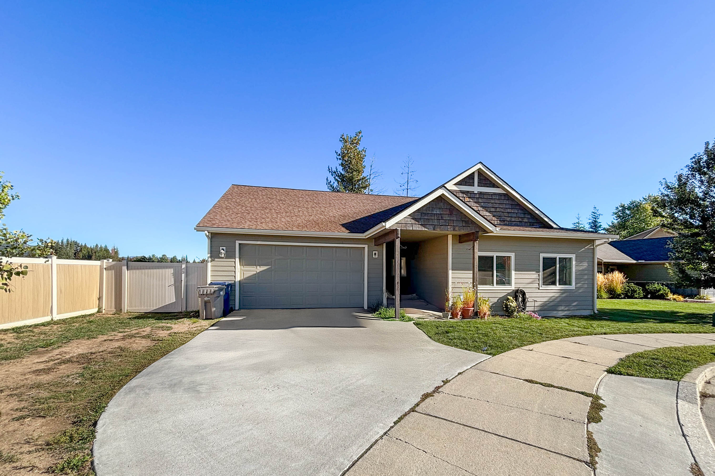 Sandpoint, Idaho, 83864, United States, 3 Bedrooms Bedrooms, ,2 BathroomsBathrooms,Residential,For Sale,2005755