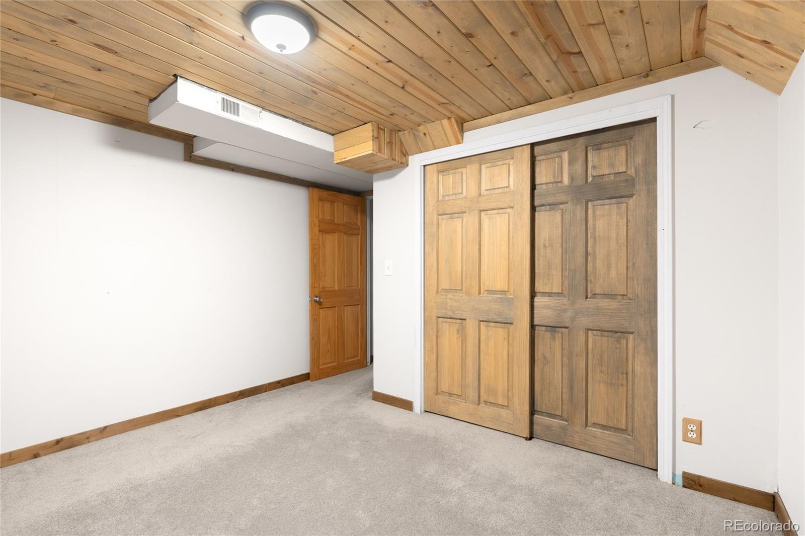 Evergreen, Colorado, 80439, United States, 5 Bedrooms Bedrooms, ,1 BathroomBathrooms,Residential,For Sale,1992096