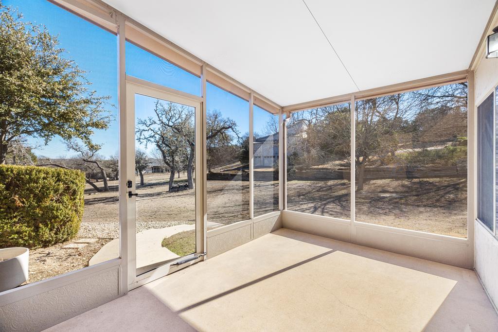 Kerrville, Texas, 78028, United States, 3 Bedrooms Bedrooms, ,3 BathroomsBathrooms,Residential,For Sale,1983005