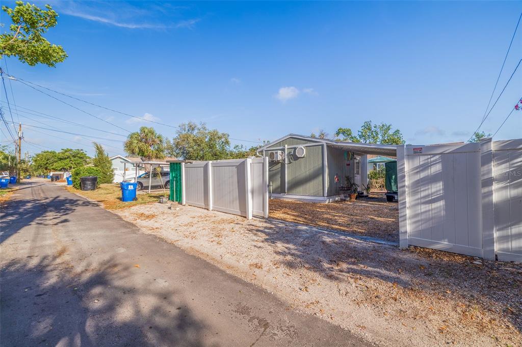St Petersburg, Florida, 33713, United States, 2 Bedrooms Bedrooms, ,2 BathroomsBathrooms,Residential,For Sale,1768488
