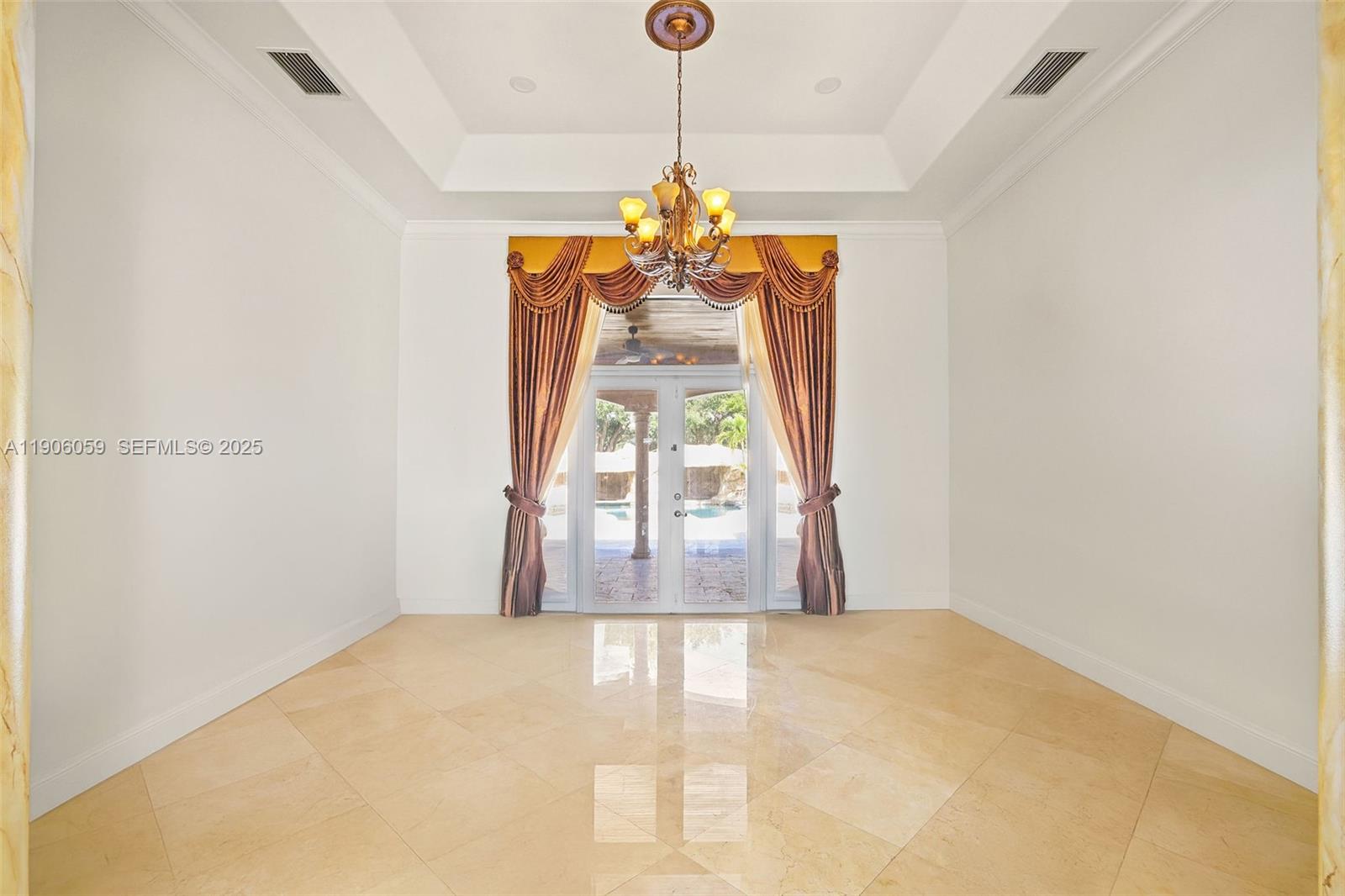 Miami, Florida, 33183, United States, 5 Bedrooms Bedrooms, ,5 BathroomsBathrooms,Residential,For Sale,1998373