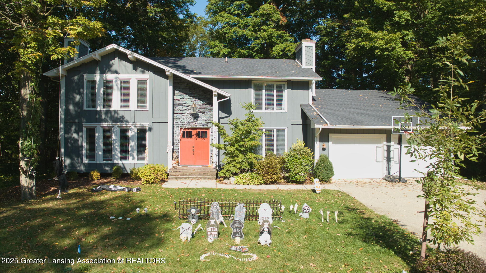 Okemos, Michigan, 48864, United States, 5 Bedrooms Bedrooms, ,4 BathroomsBathrooms,Residential,For Sale,1975829