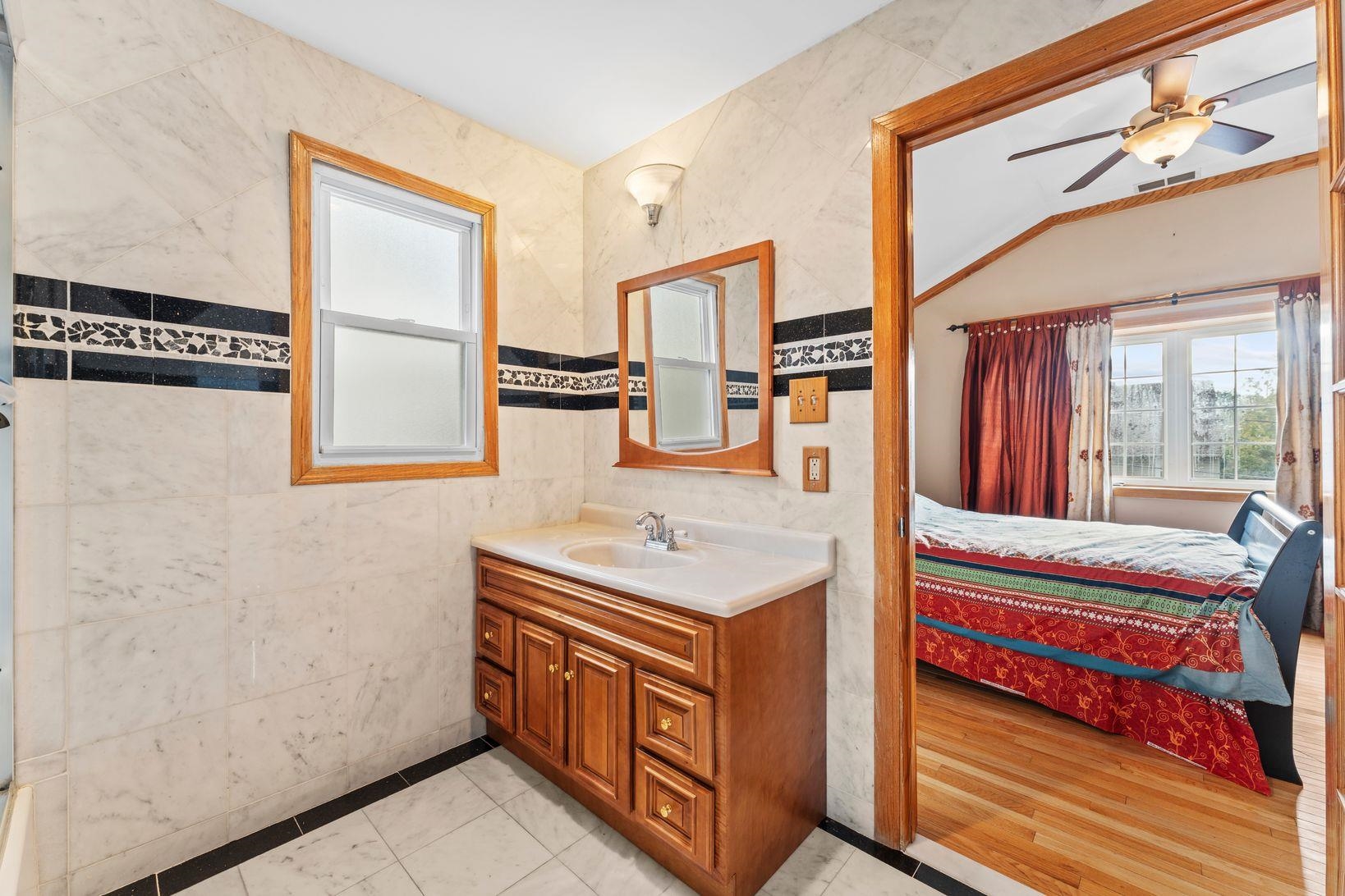 North Bergen, New Jersey, 07047, United States, 5 Bedrooms Bedrooms, ,5 BathroomsBathrooms,Residential,For Sale,2000699