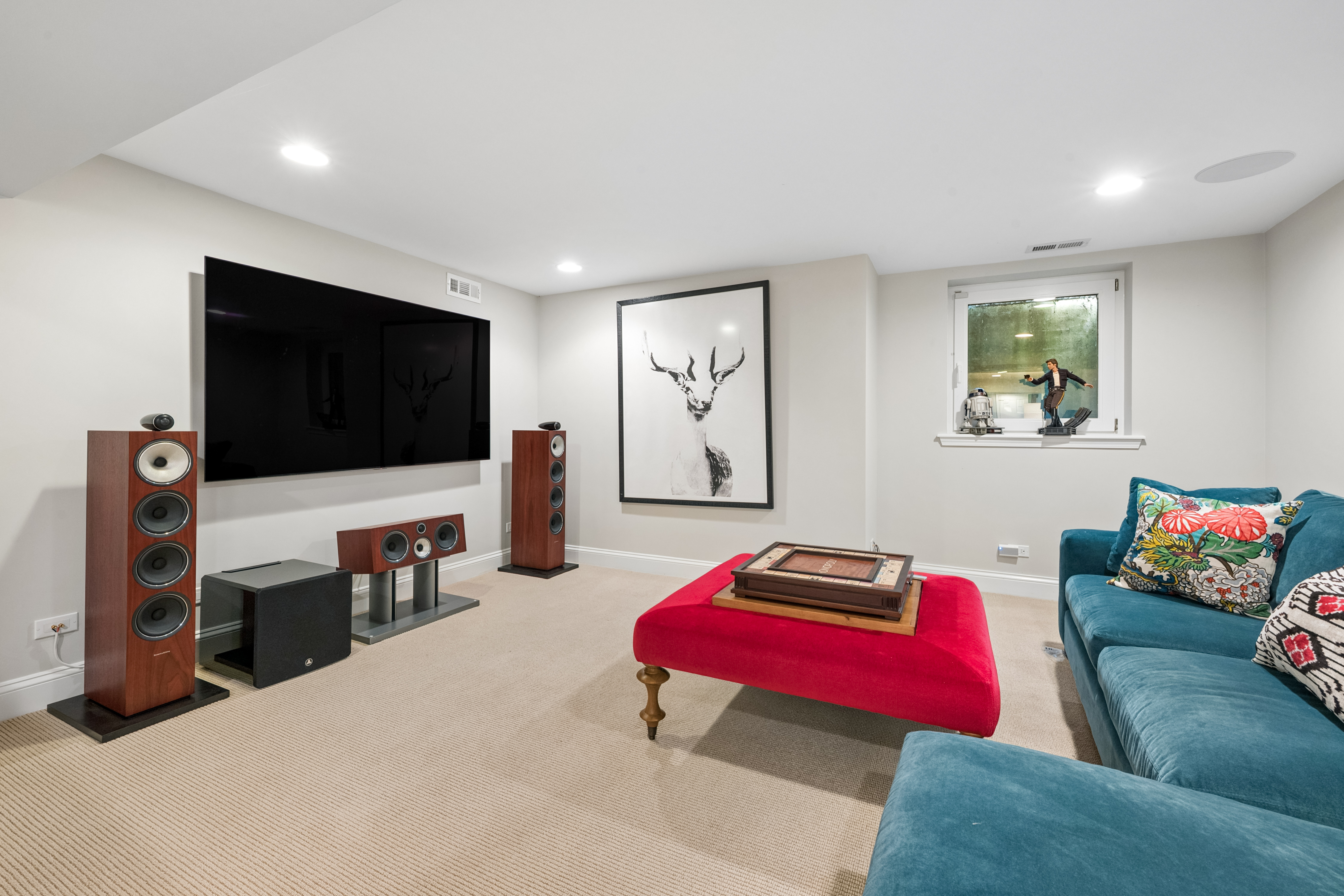  Rare, Fully Renovated, Updated Home Offering Move-In-Ready Luxury - 物件實景