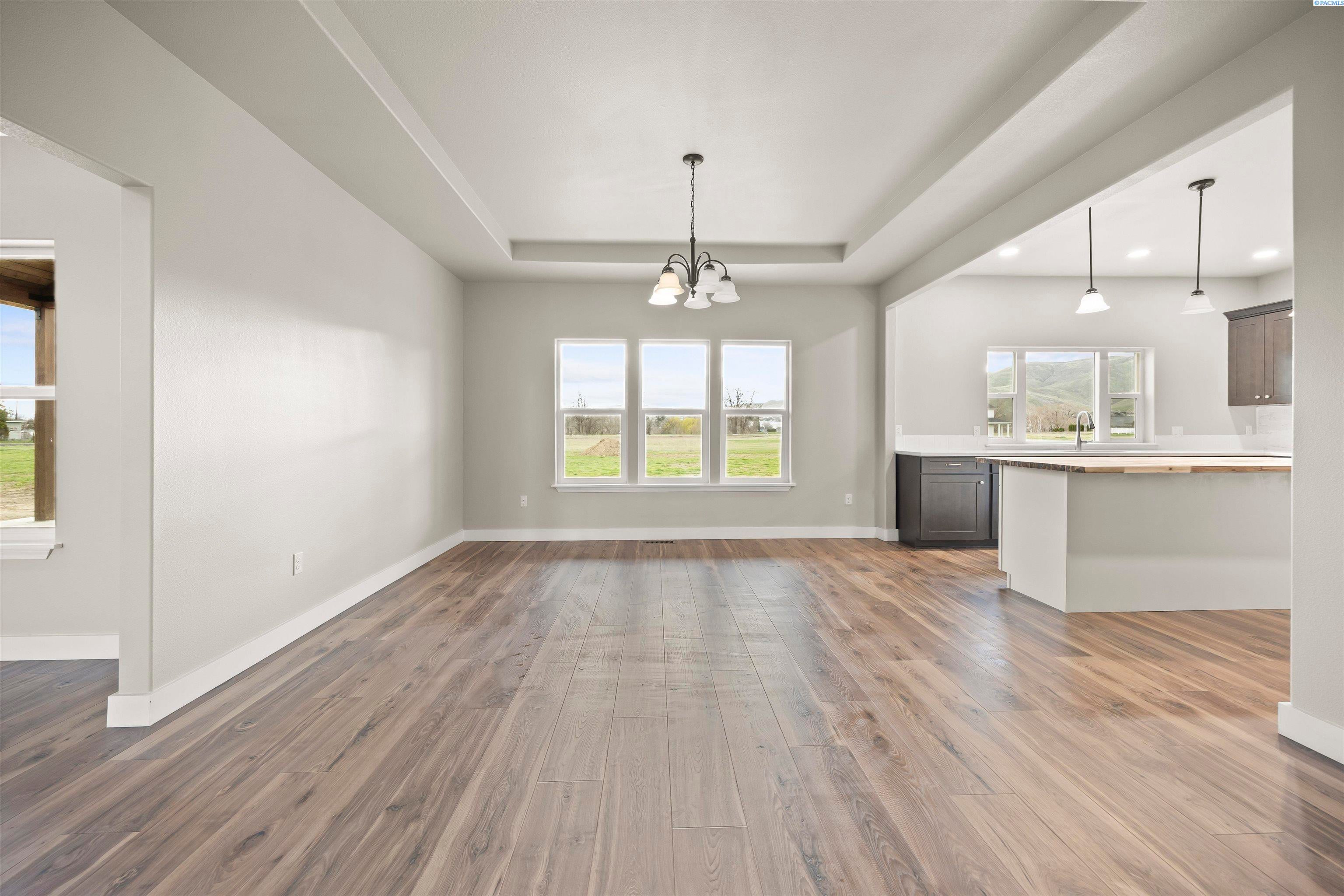 Prosser, Washington, 99350, United States, 3 Bedrooms Bedrooms, ,2 BathroomsBathrooms,Residential,For Sale,2027439